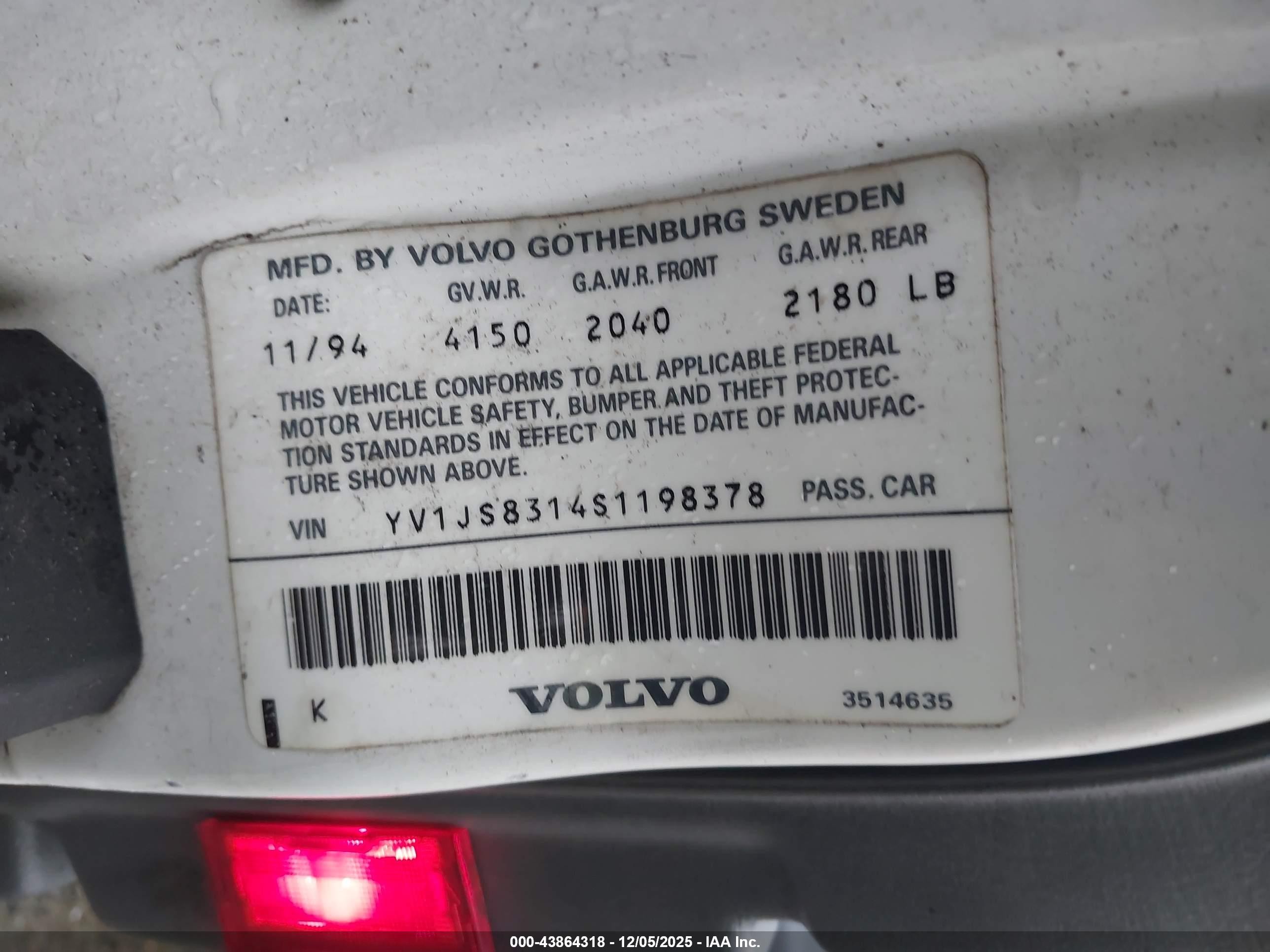 1995 Volvo 940   White vin: YV1JS8314S1198378