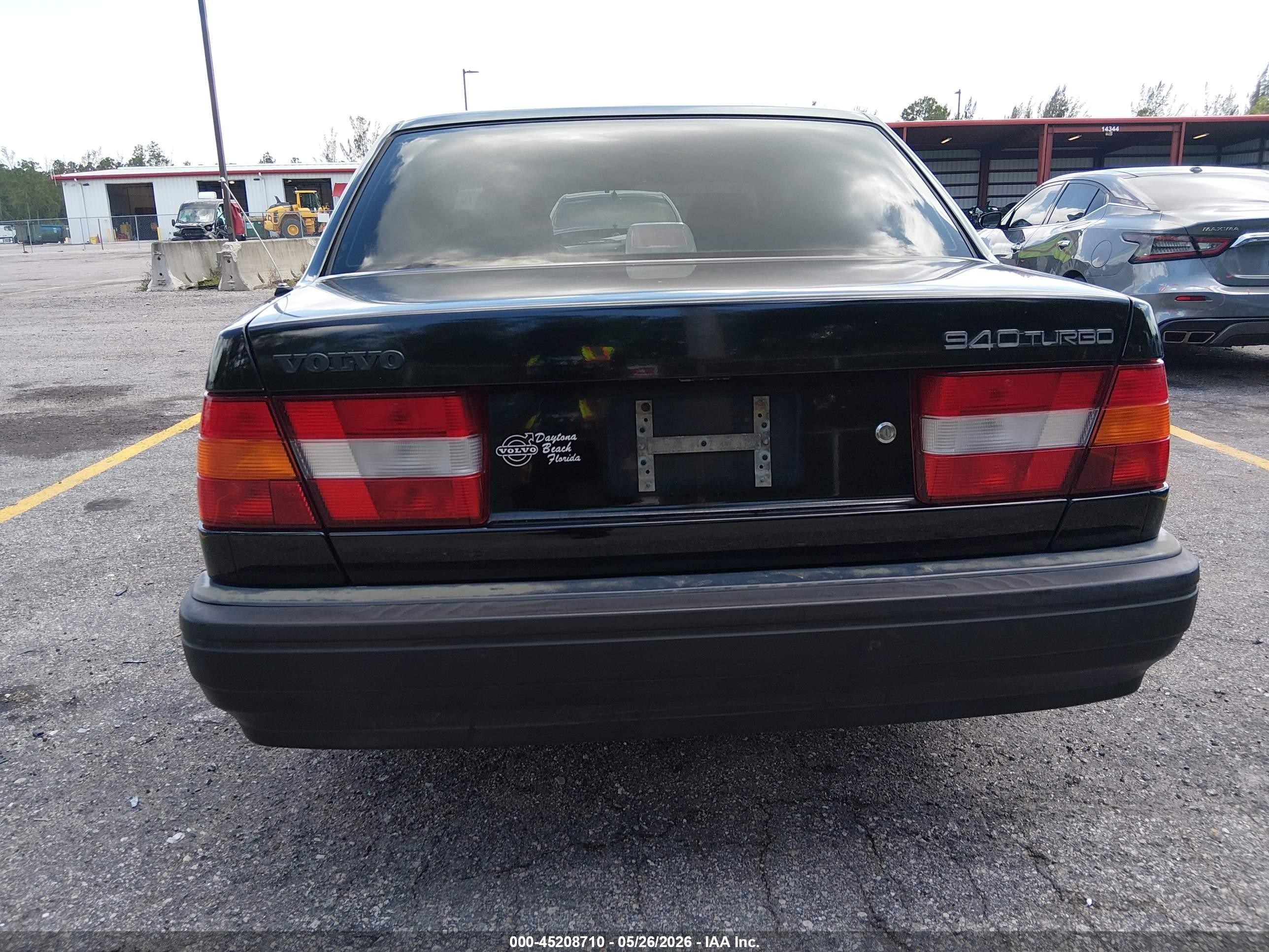 1992 Volvo 940 Gle Black vin: YV1JS8704N1101976