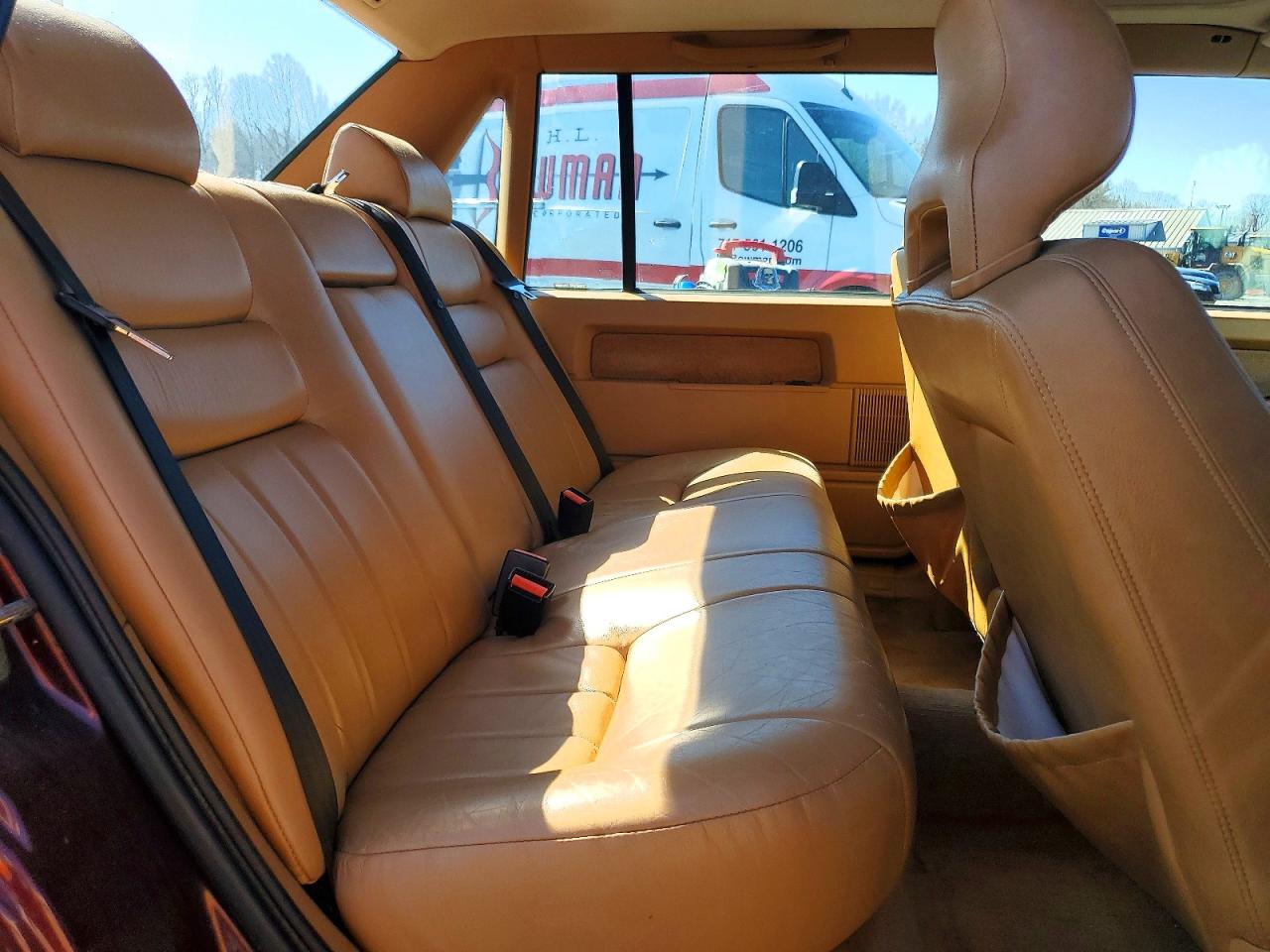 1993 Volvo 940 Red vin: YV1JS8835P1121195