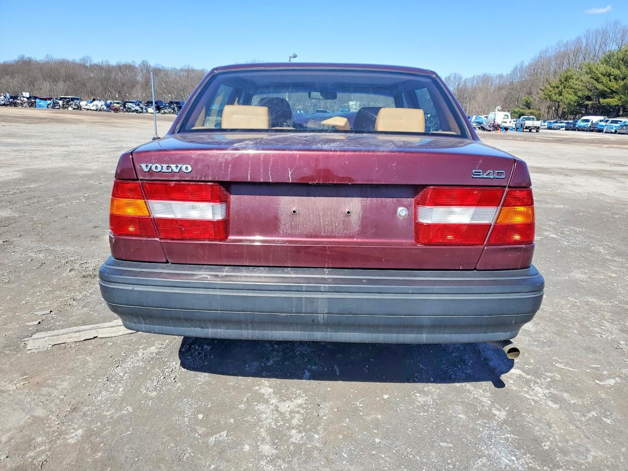 1993 Volvo 940 Red vin: YV1JS8835P1121195