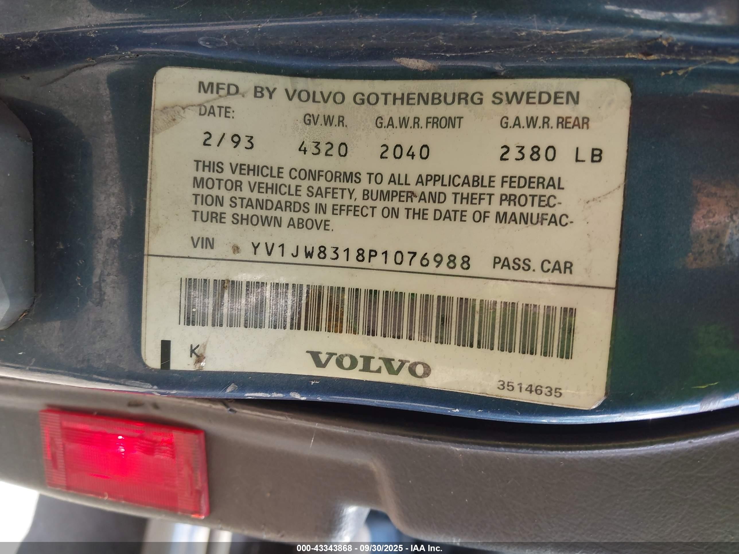 1993 Volvo 940   Blue vin: YV1JW8318P1076988