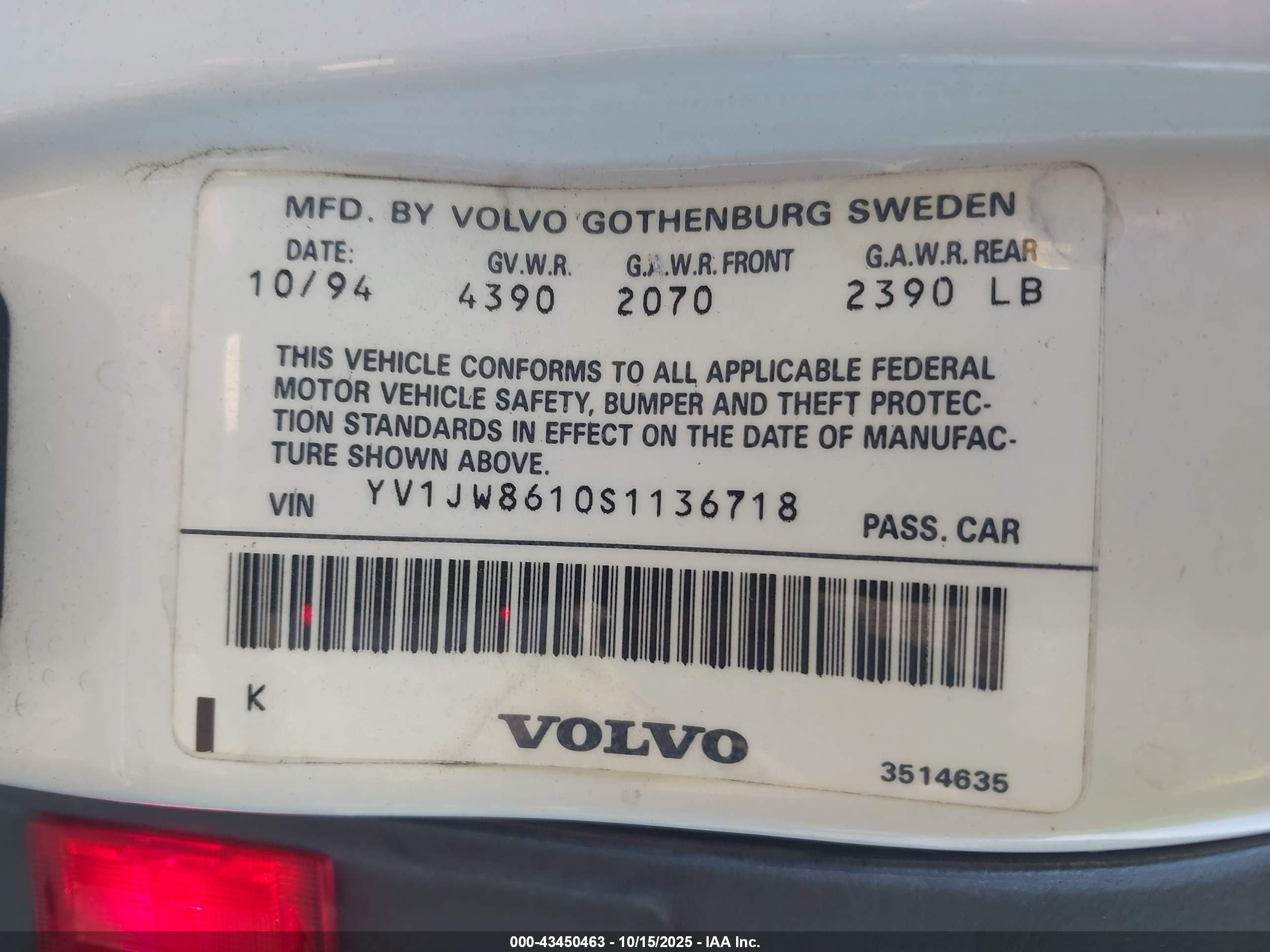 1995 Volvo 940   White vin: YV1JW8610S1136718