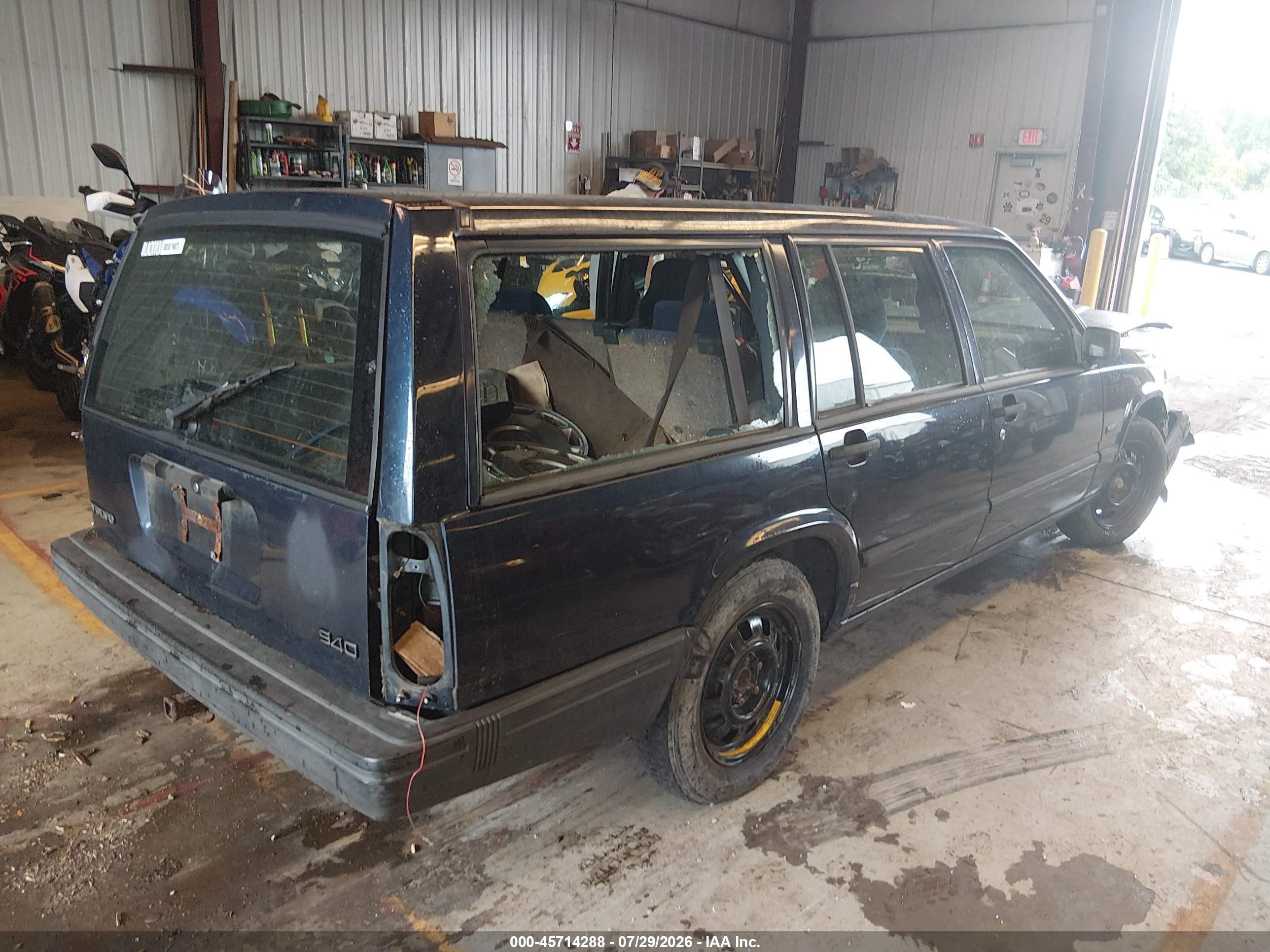 1994 Volvo 940 Blue vin: YV1JW8615R1125191