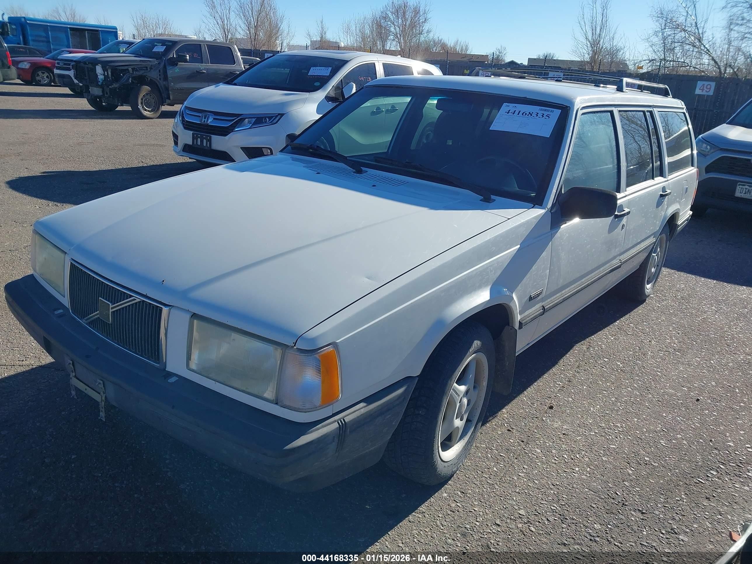 1995 Volvo 940   White vin: YV1JW8615S1134561