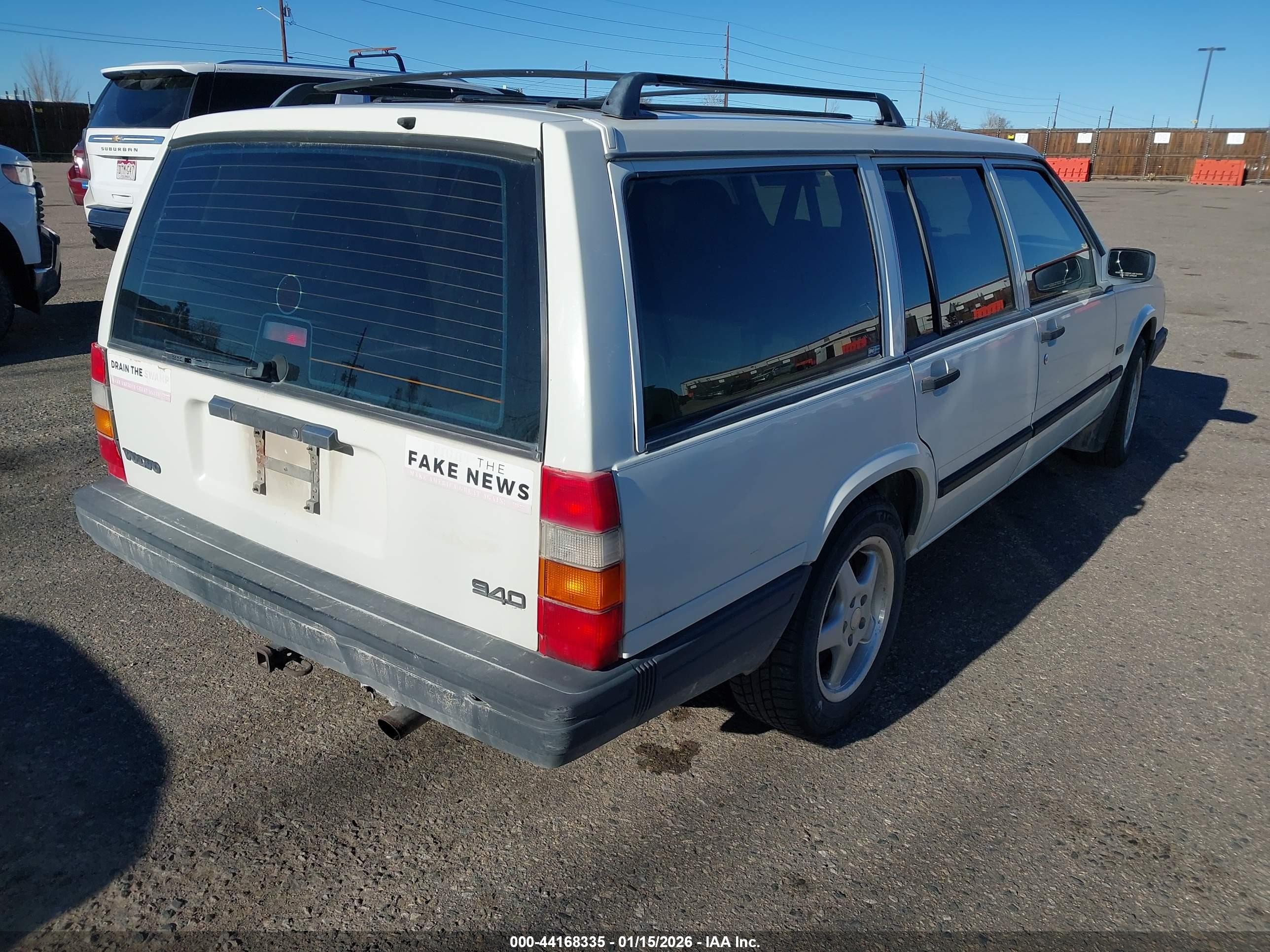 1995 Volvo 940   White vin: YV1JW8615S1134561