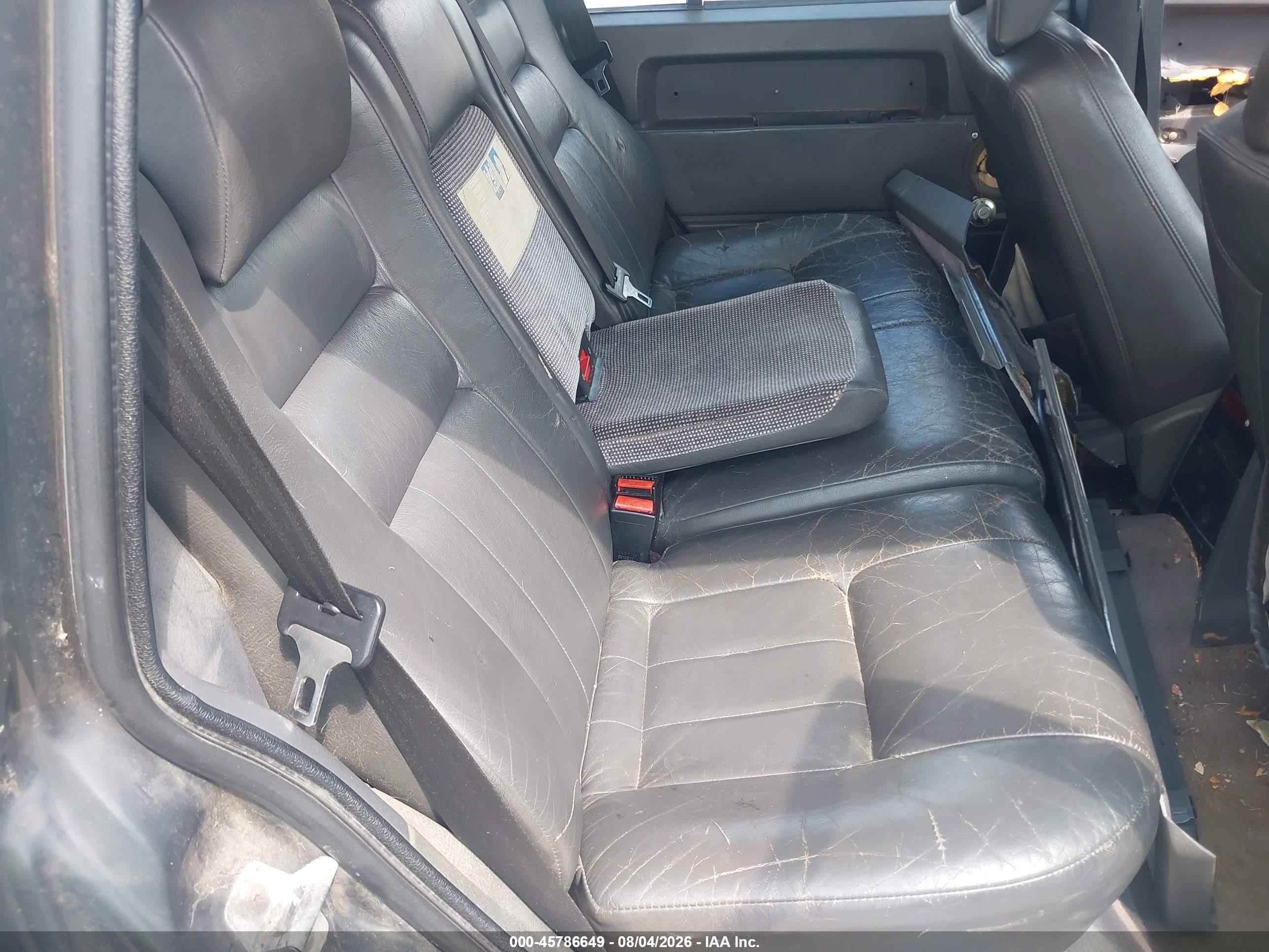 1993 Volvo 940   Gray vin: YV1JW8707P0080540