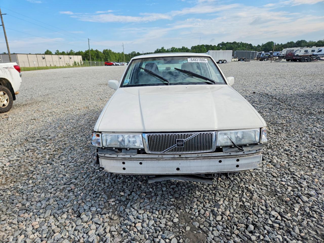 1998 Volvo S90 White vin: YV1KS9600W1138181