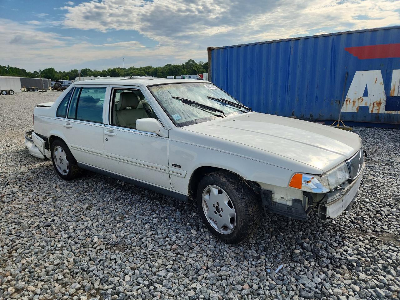 1998 Volvo S90 White vin: YV1KS9600W1138181