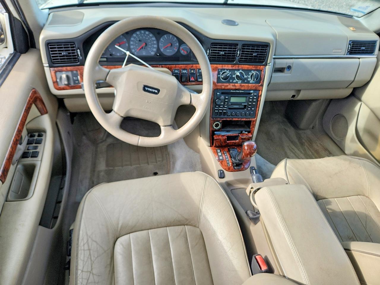 1998 Volvo S90 White vin: YV1KS9600W1138181