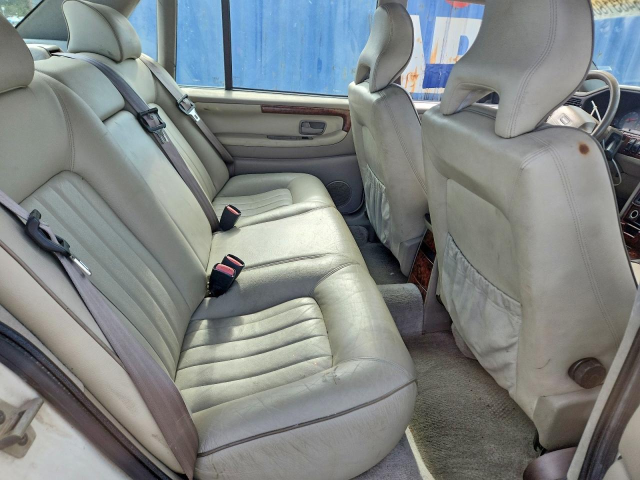 1998 Volvo S90 White vin: YV1KS9600W1138181