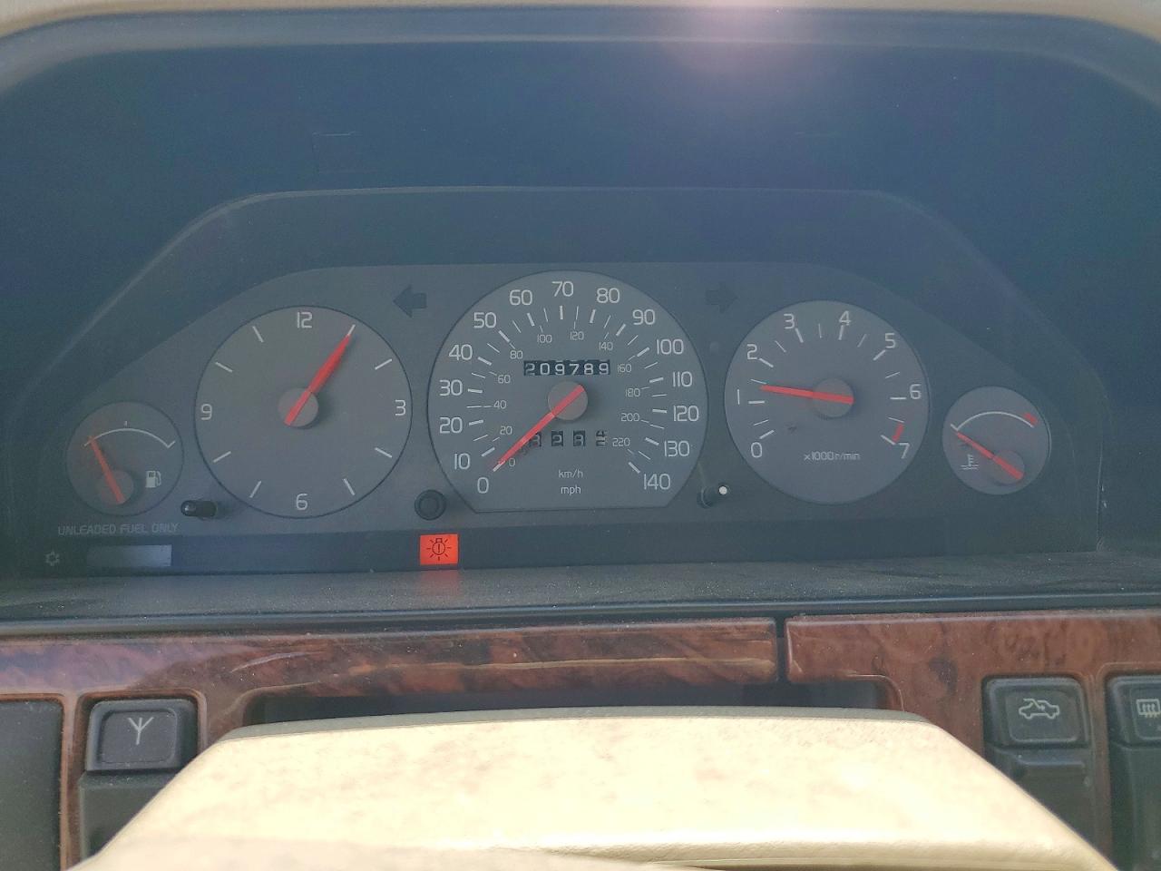 1998 Volvo S90 White vin: YV1KS9601W1139193