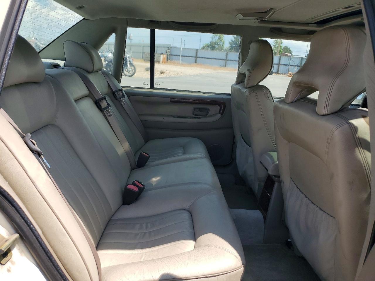 1998 Volvo S90 White vin: YV1KS9601W1139193