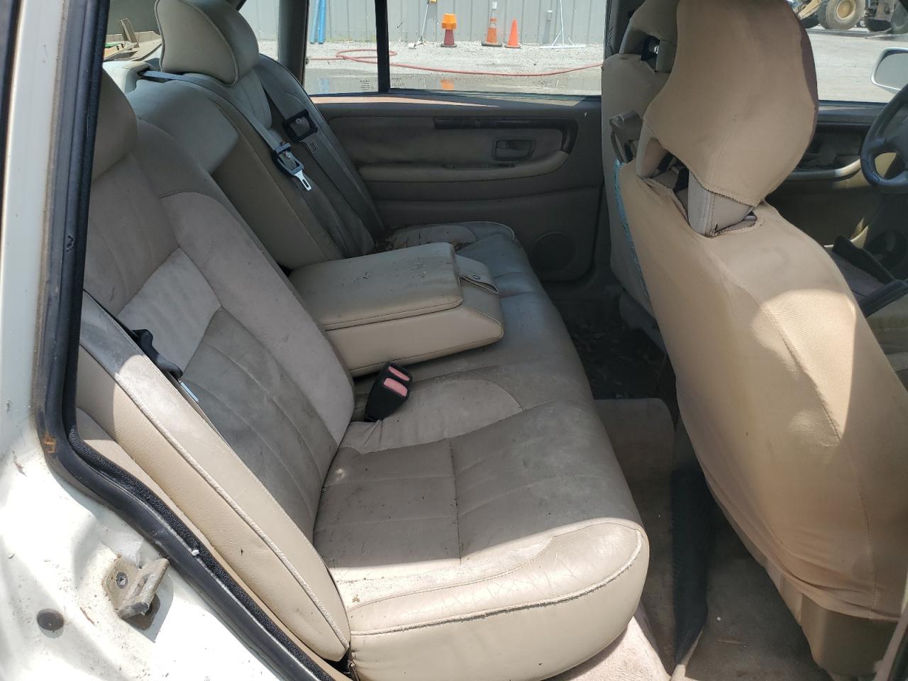 1998 Volvo S90    Белый vin: YV1KS9601W1140358