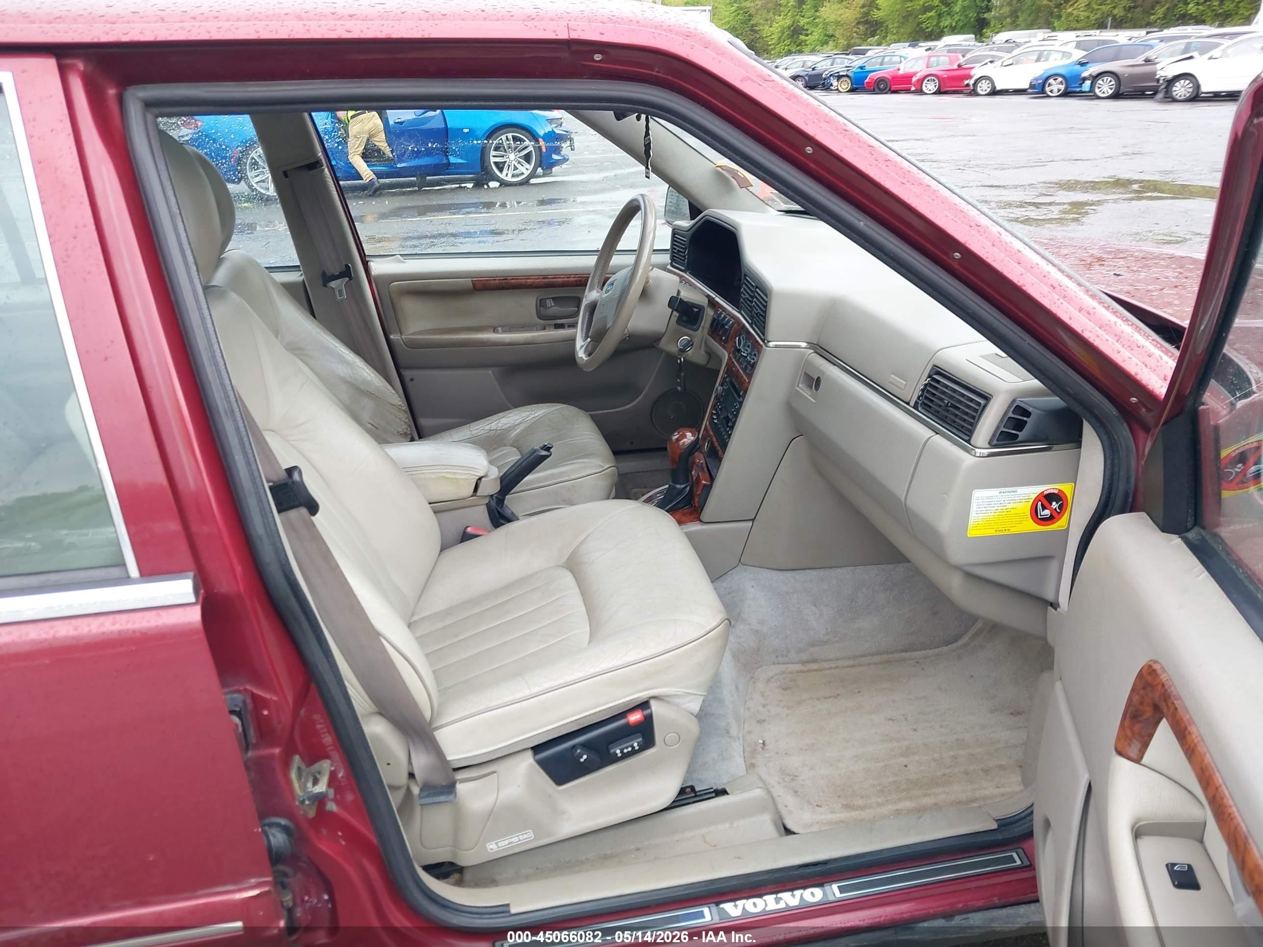 1997 Volvo 960   Red vin: YV1KS9602V1121171