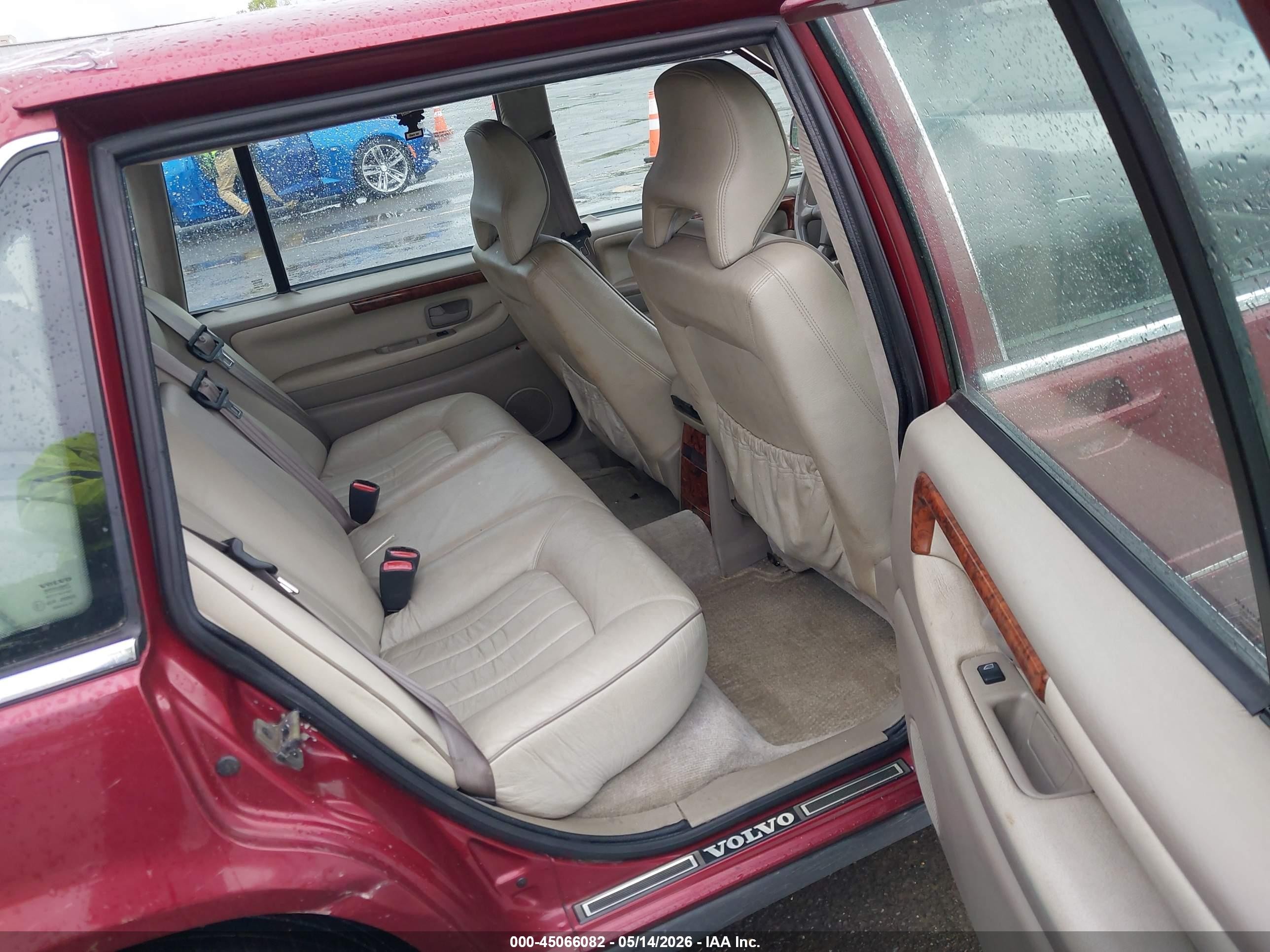 1997 Volvo 960   Red vin: YV1KS9602V1121171