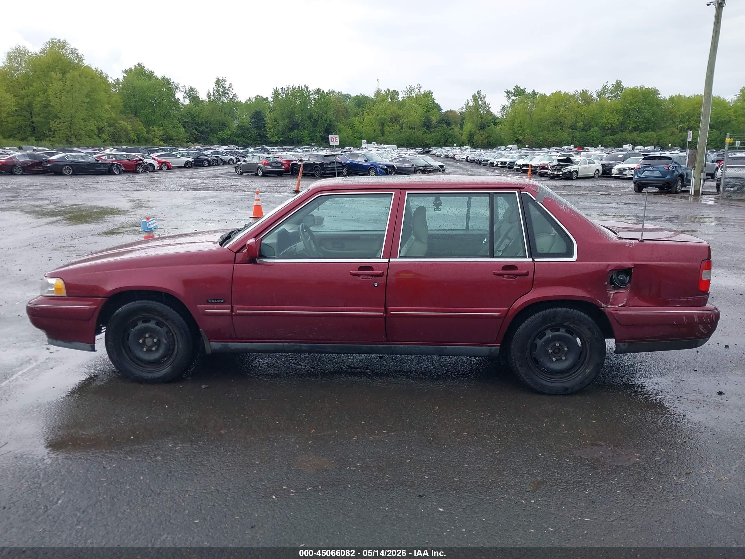 1997 Volvo 960   Red vin: YV1KS9602V1121171