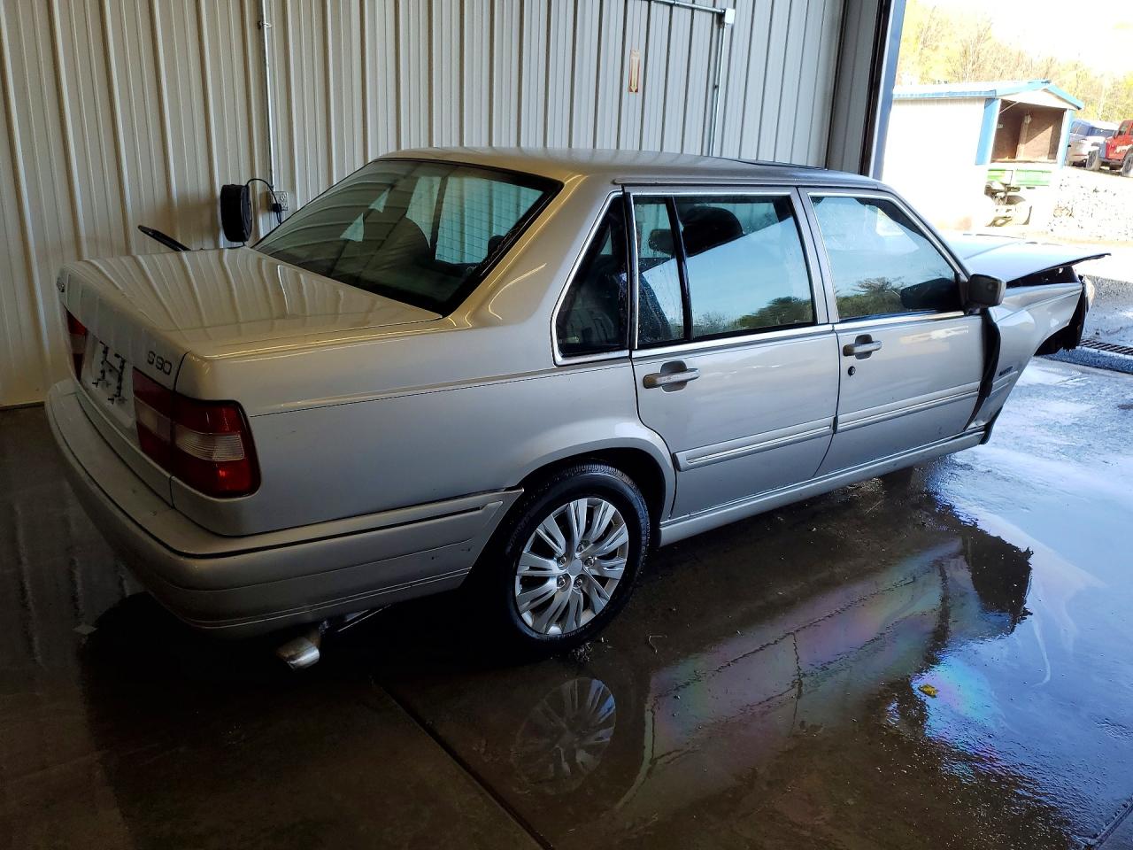 1998 Volv S90 Silver vin: YV1KS9602W1141695