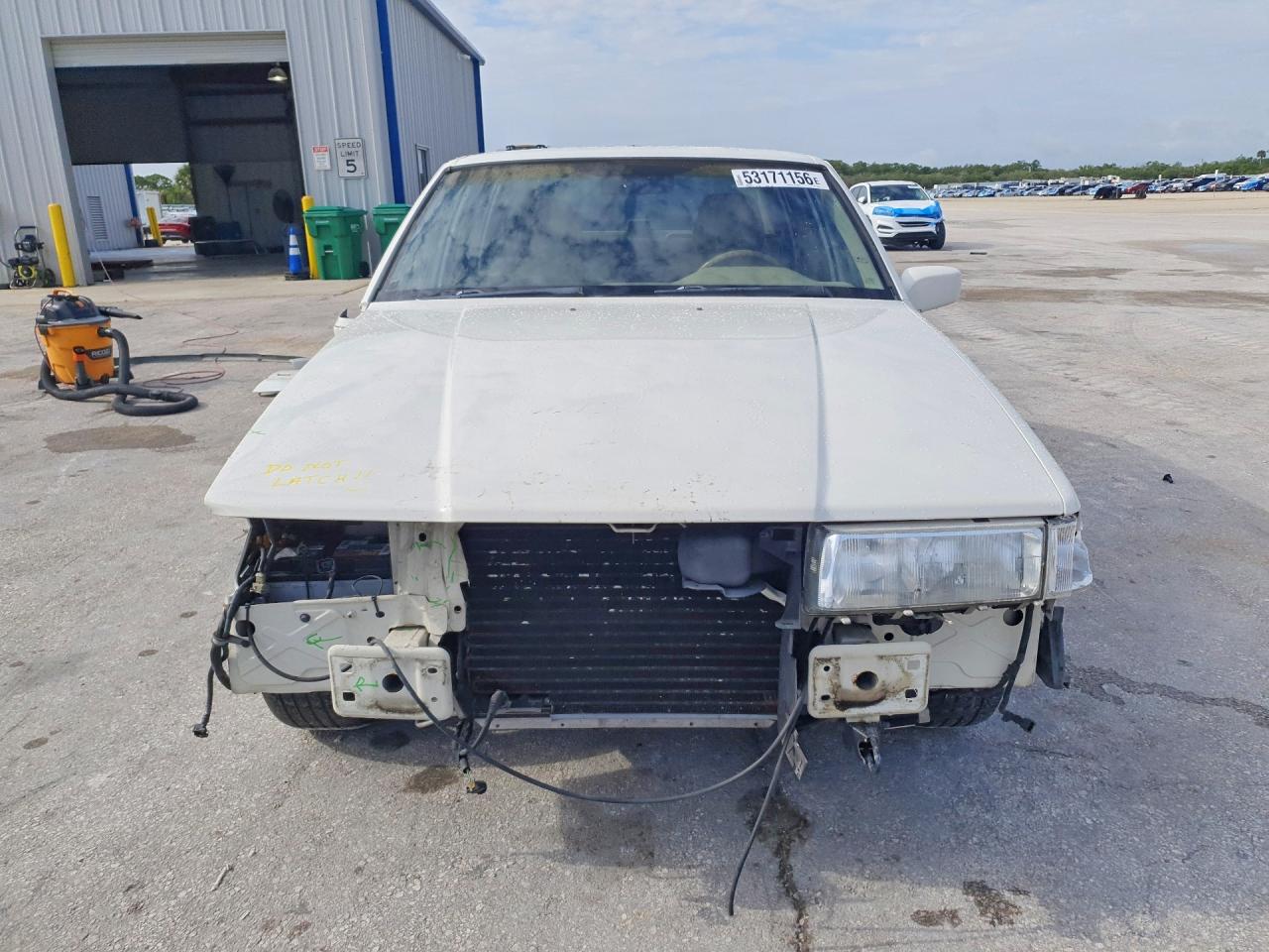 1998 Volv S90 White vin: YV1KS9605W1133266