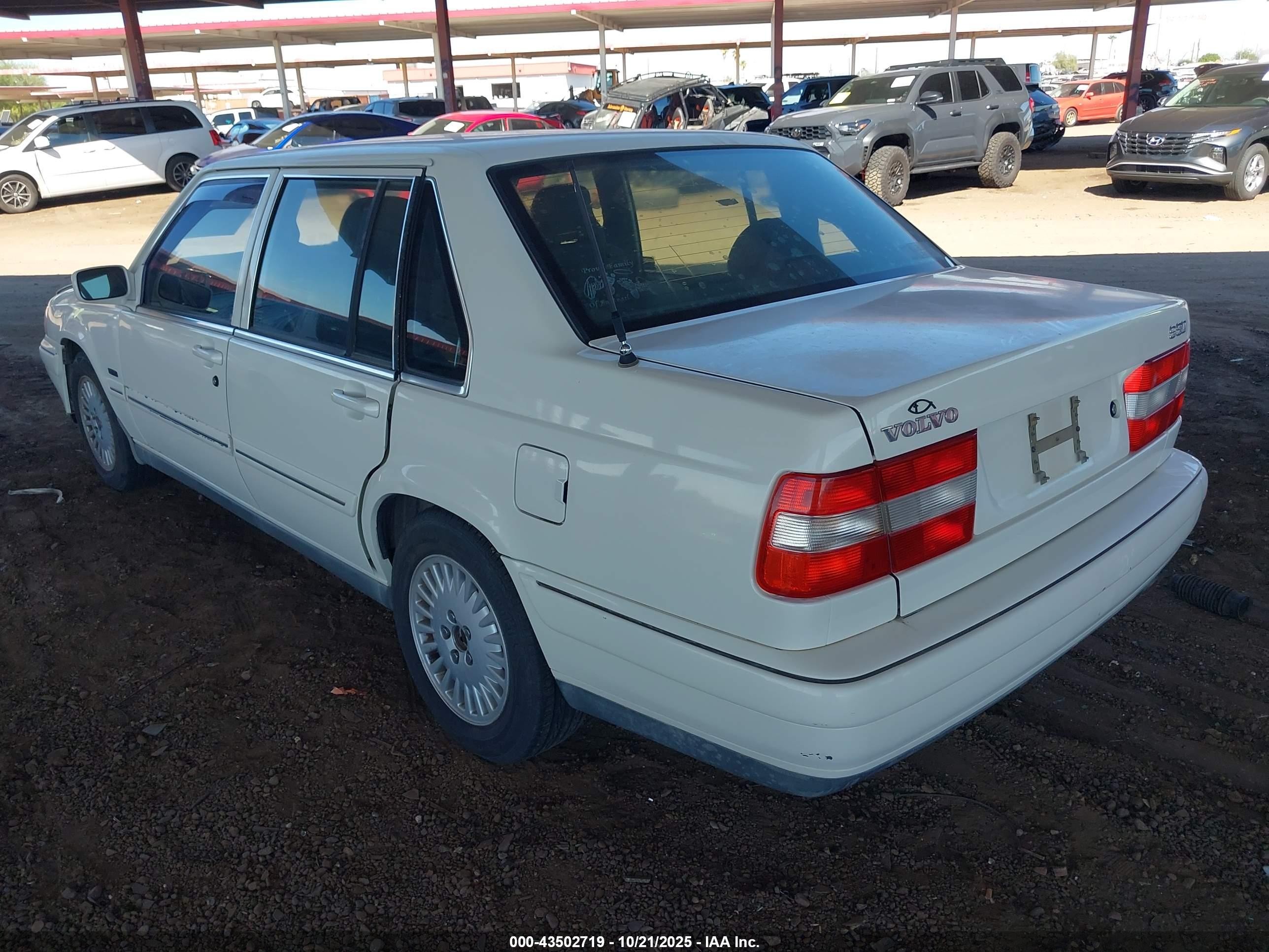1998 Volvo S90   White vin: YV1KS9606W1123796