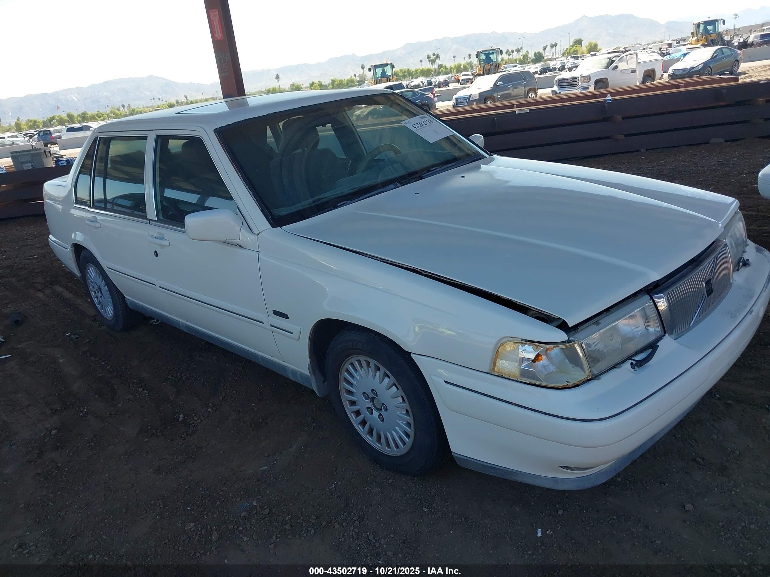 1998 Volvo S90   White vin: YV1KS9606W1123796