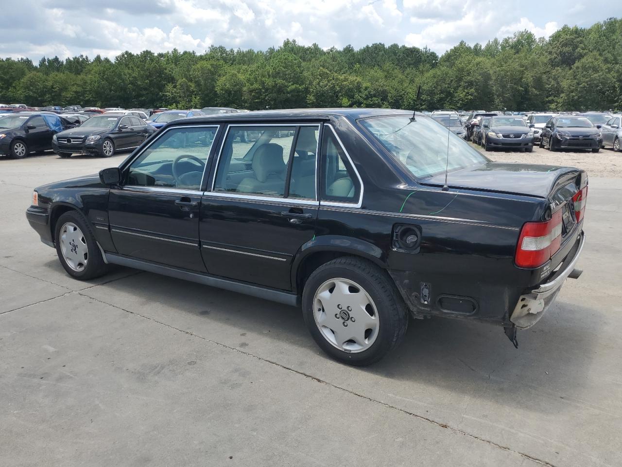 1998 Volvo S90 Черный vin: YV1KS9608W1124805