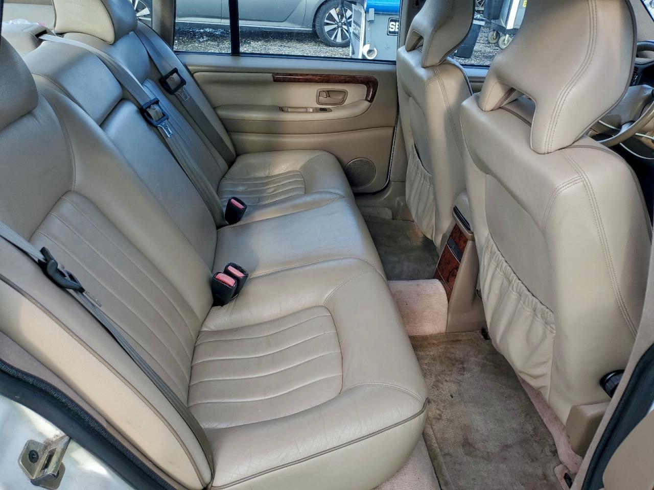 1998 Volvo S90 White vin: YV1KS9608W1127462