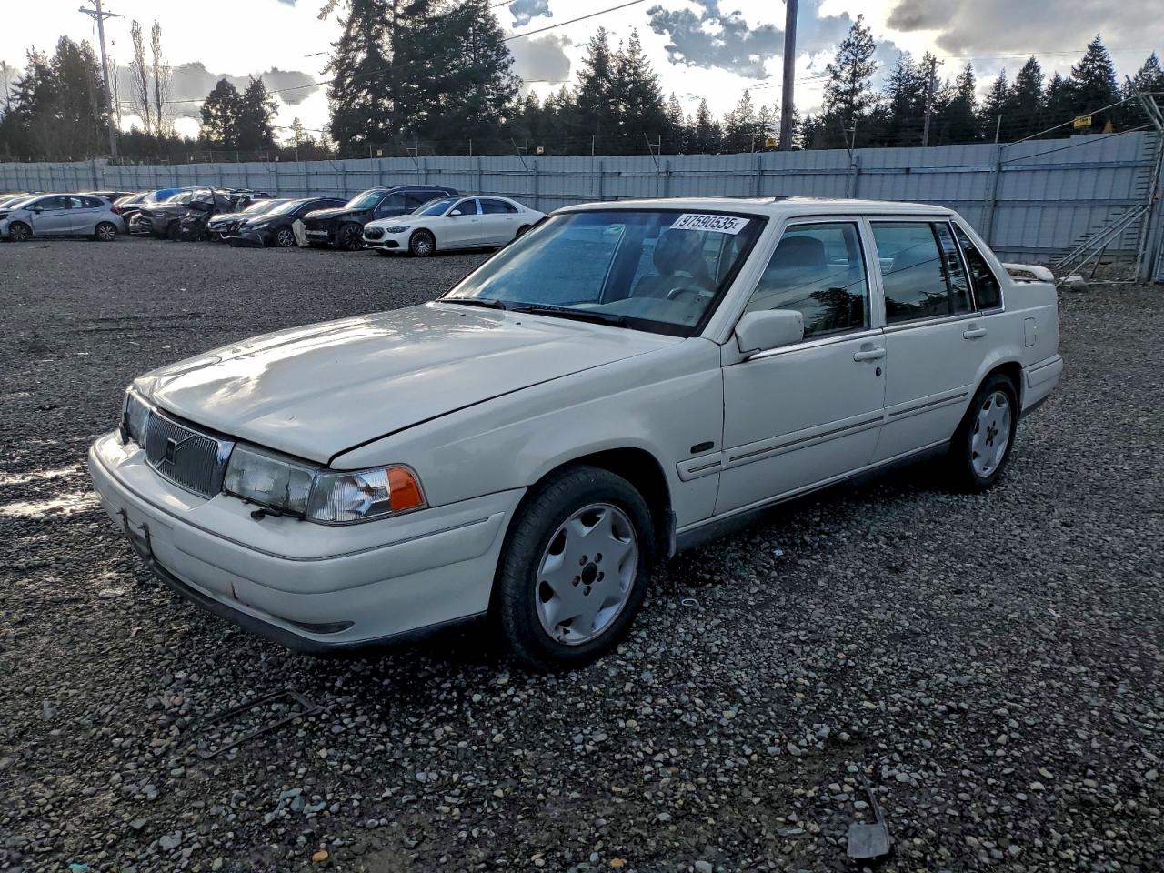 1998 Volvo S90 White vin: YV1KS9608W1127462