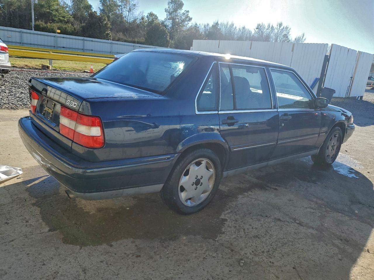 1998 Volvo S90 Blue vin: YV1KS9608W1135433