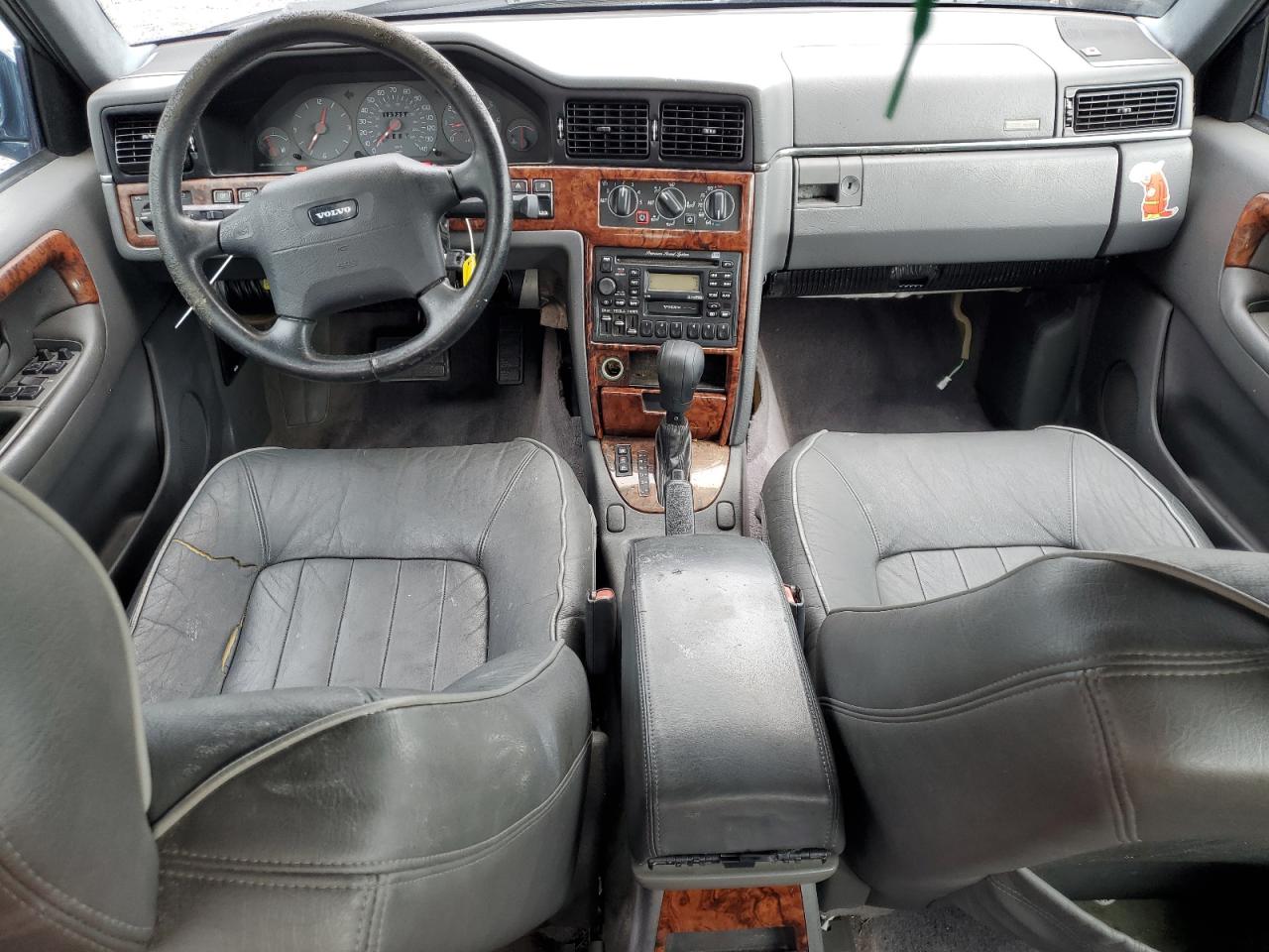 1998 Volvo S90    Синий vin: YV1KS960XW1129536