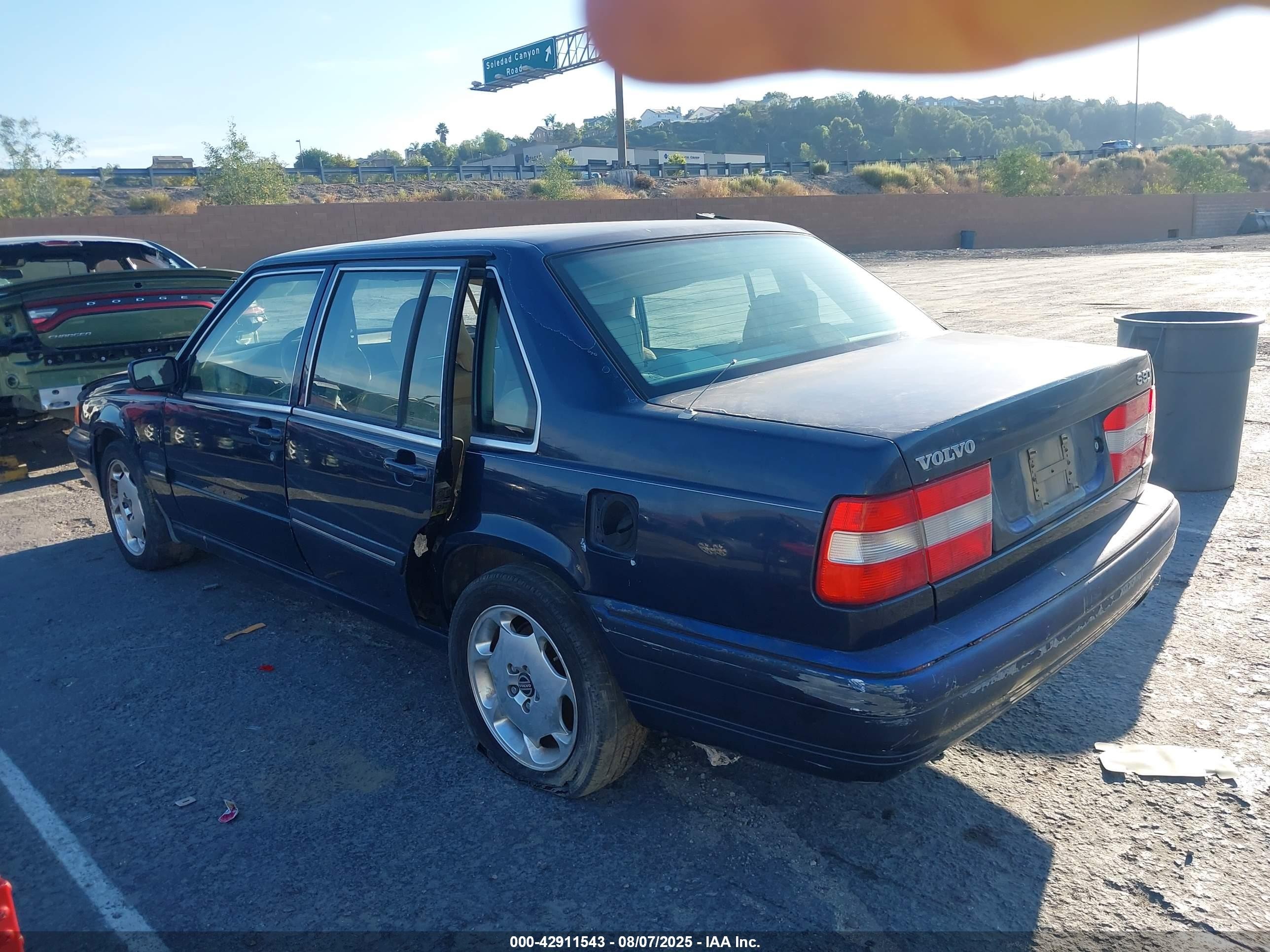 1998 Volvo S90   Blue vin: YV1KS960XW1140598