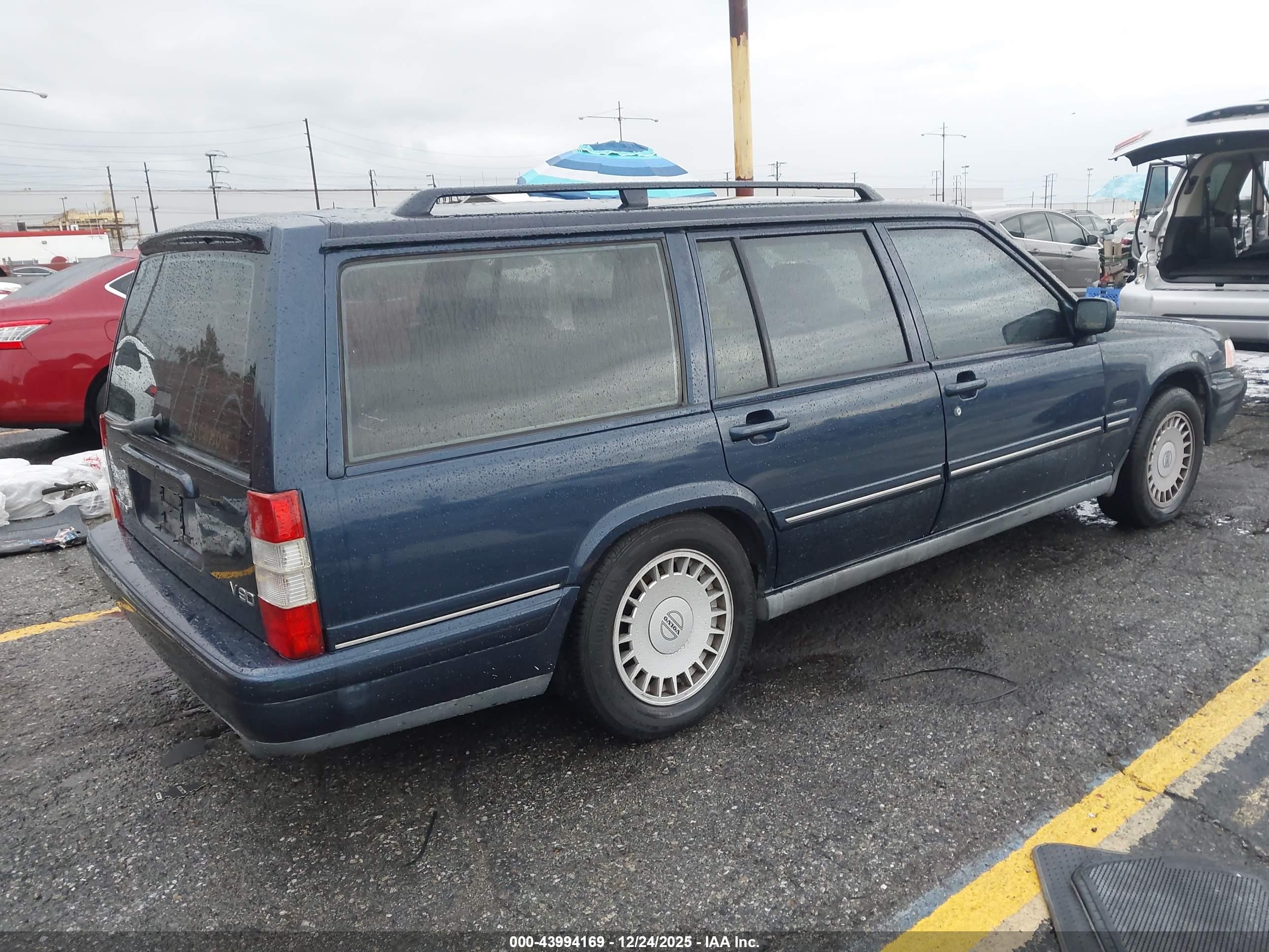 1998 Volvo V90   Blue vin: YV1KW9600W1051465