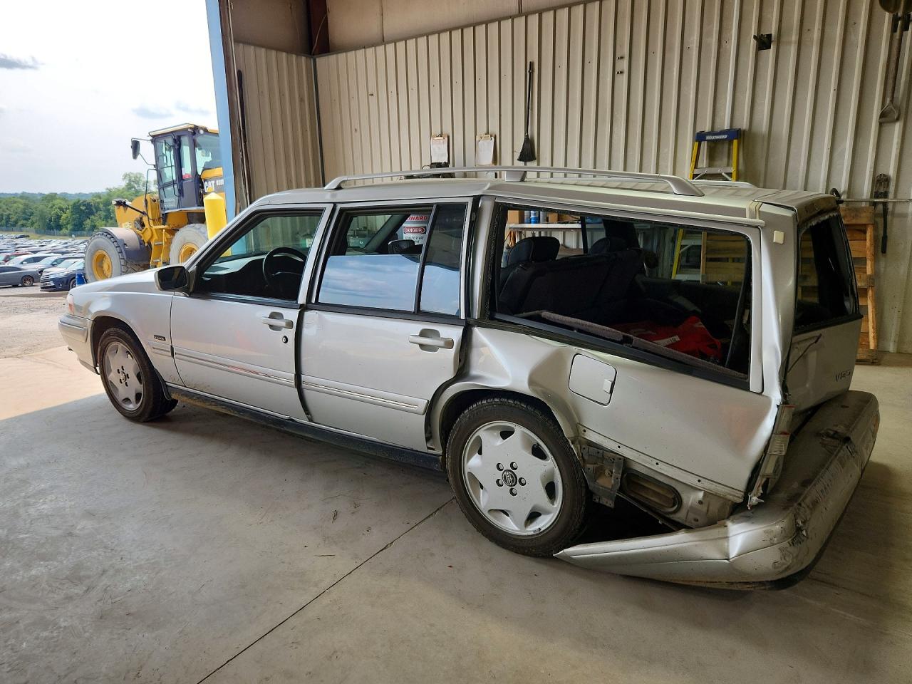 1998 Volvo V90 Silver vin: YV1KW9604W1045278