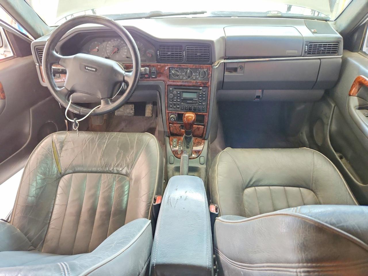 1998 Volvo V90 Silver vin: YV1KW9604W1045278