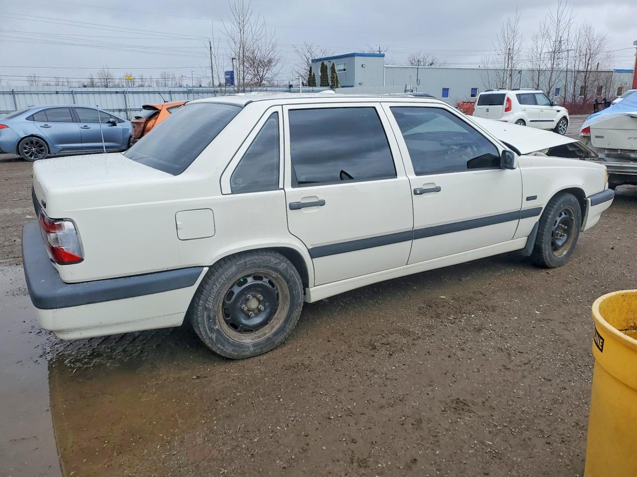 1995 Volvo 850 White vin: YV1LS5109S1258625