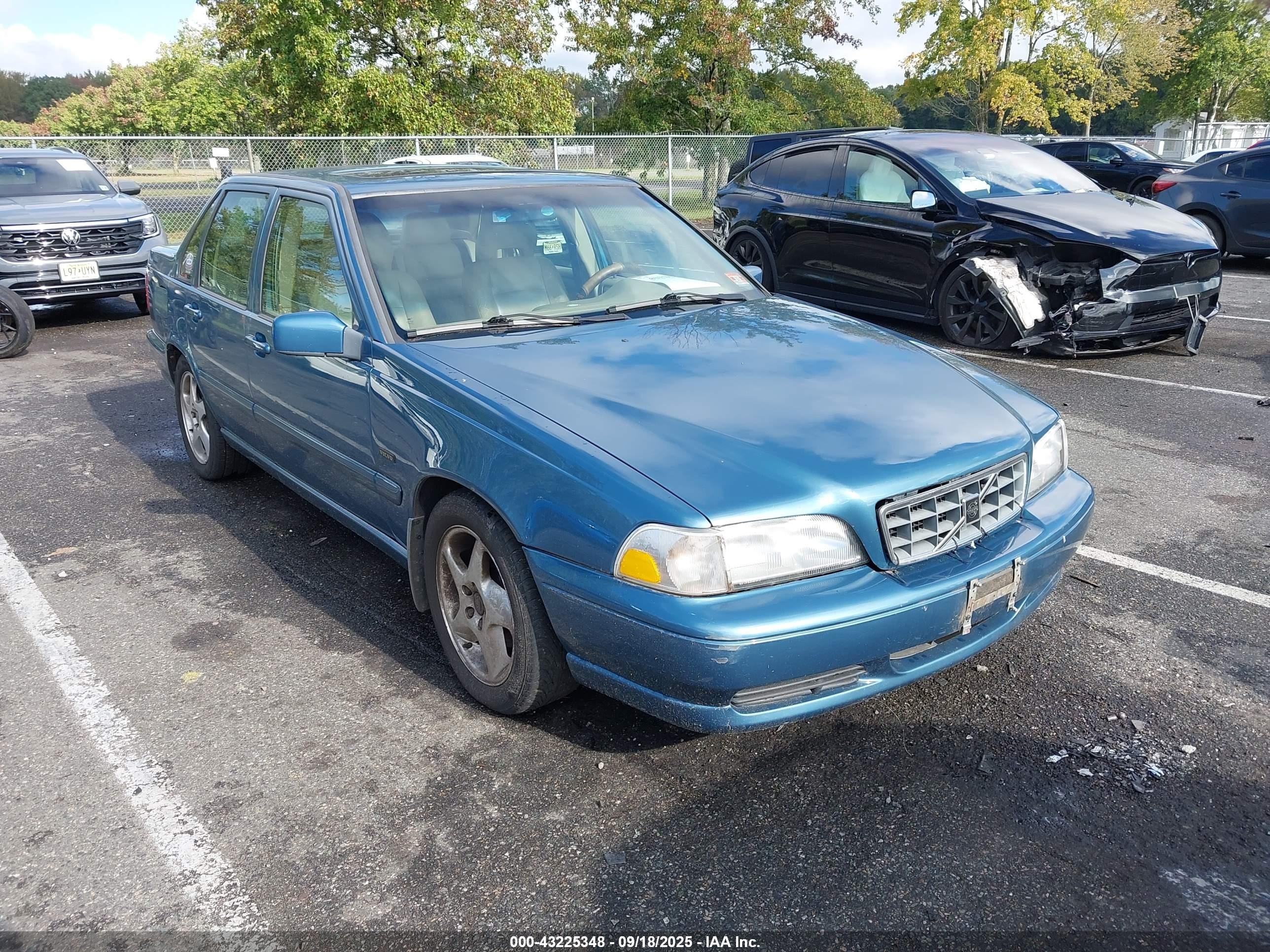 YV1LS5376W1465392