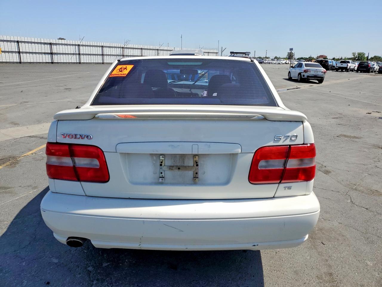 1998 Volvo S70 T5 Turbo White vin: YV1LS5379W1481053