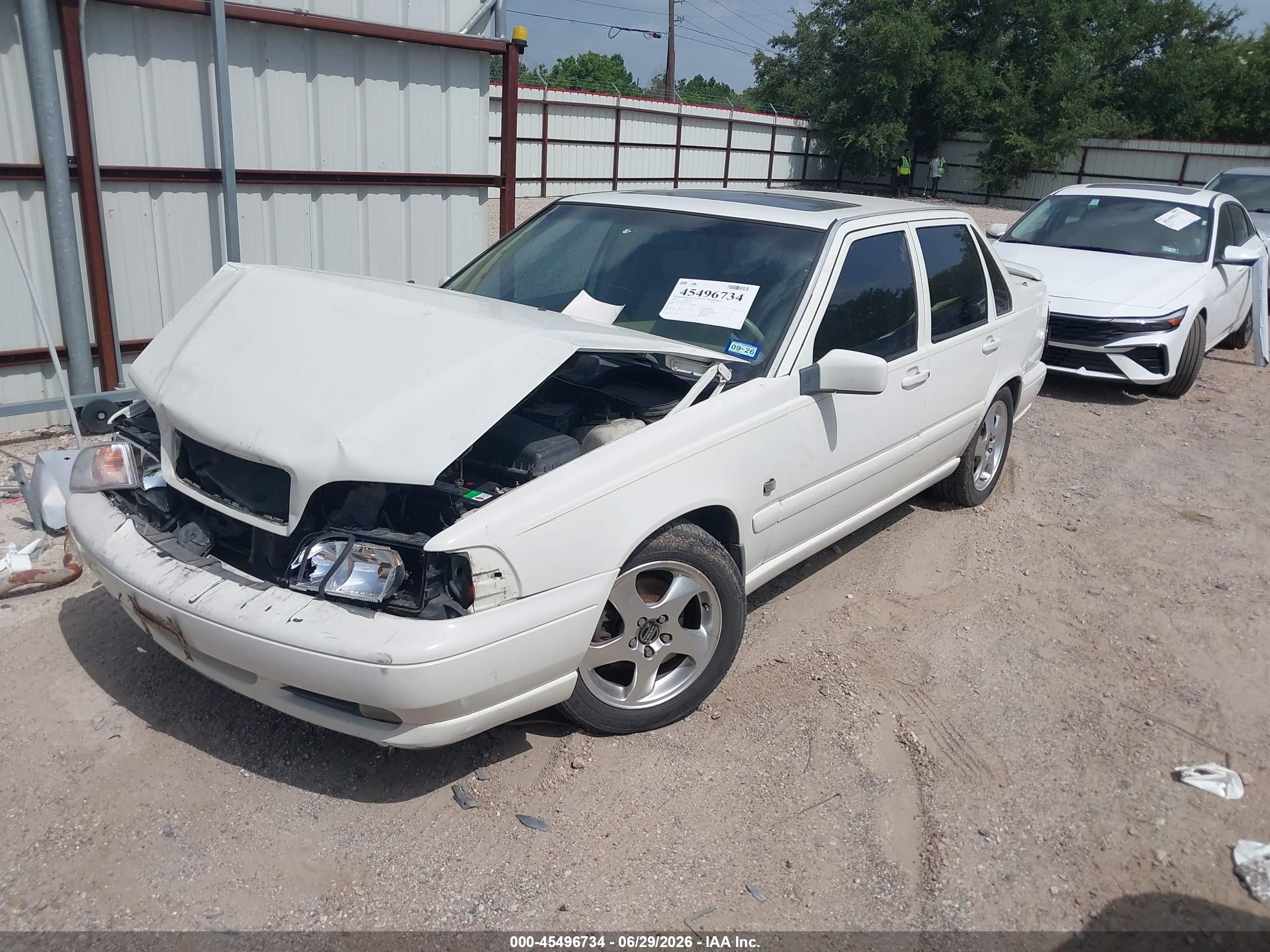 1999 Volvo S70 T5 White vin: YV1LS53D4X2587119