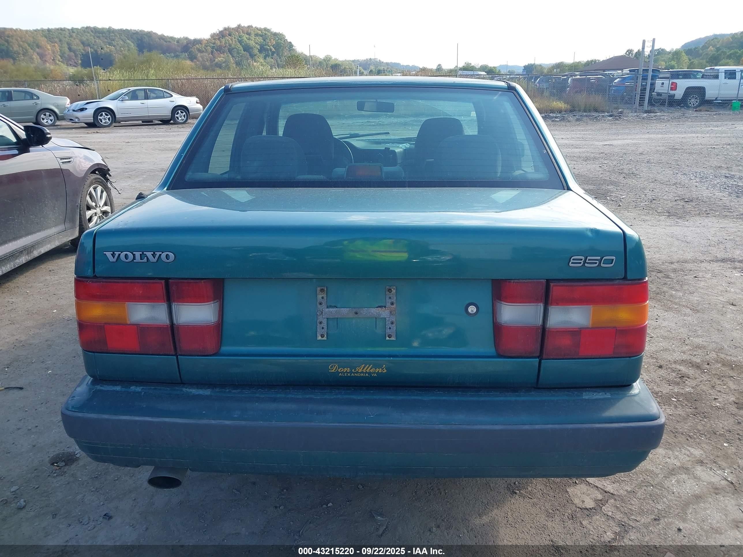 1994 Volvo 850   Green vin: YV1LS5521R2159829