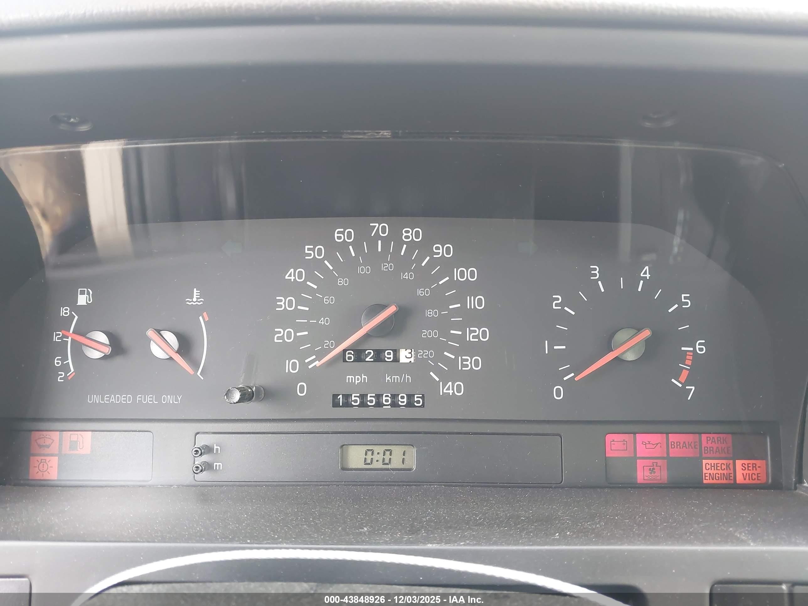 1994 Volvo 850   Gold vin: YV1LS5523R1171860