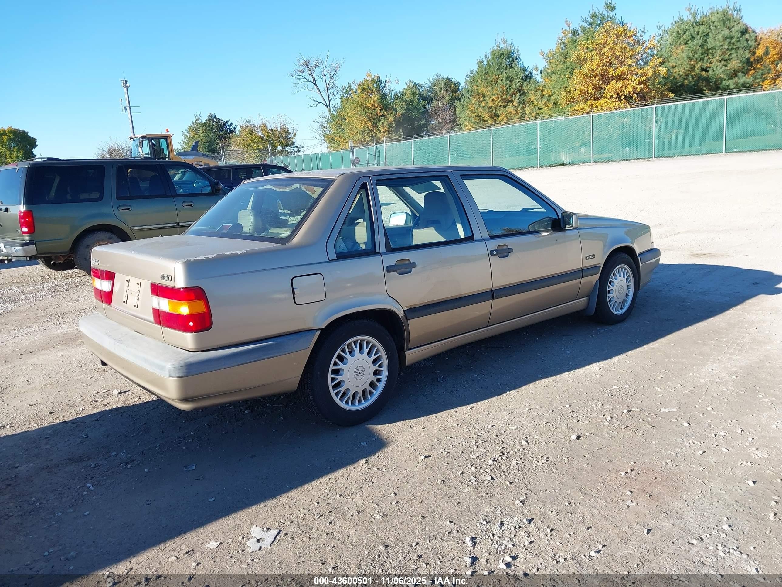 1994 Volvo 850   Gold vin: YV1LS5523R2130347