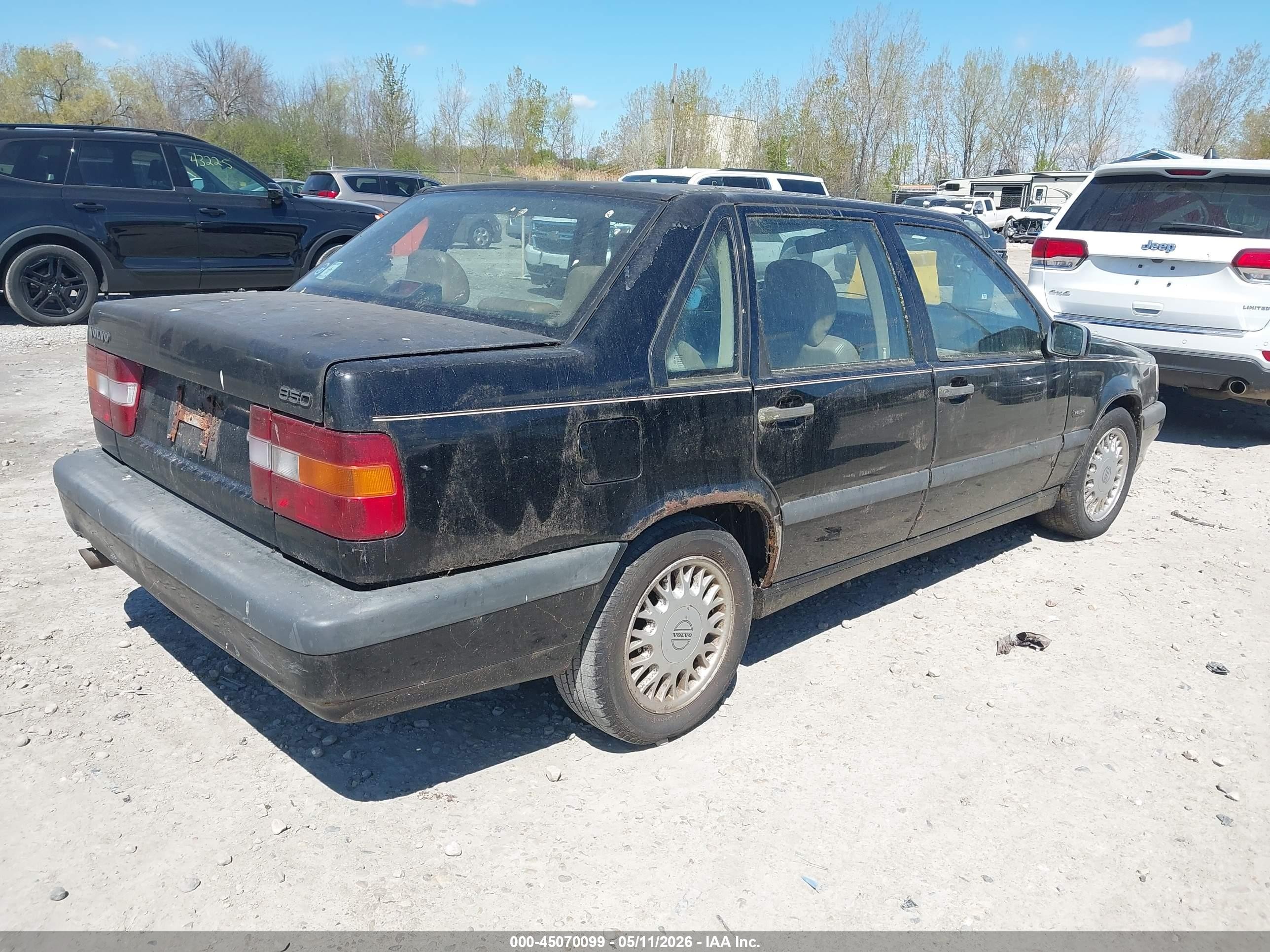 1994 Volvo 850   Black vin: YV1LS5527R2103085