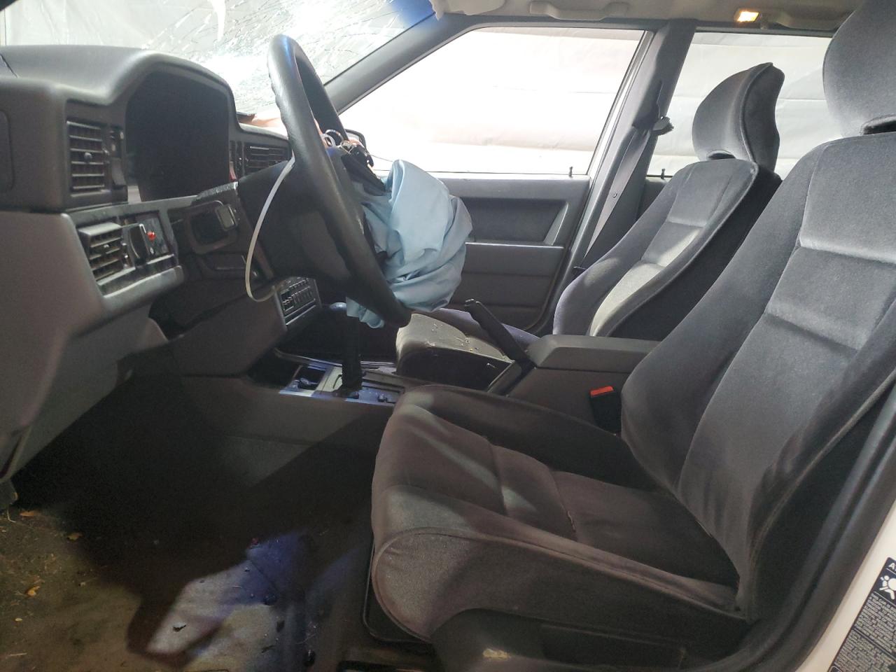 1994 Volvo 850 White vin: YV1LS5529R2155883