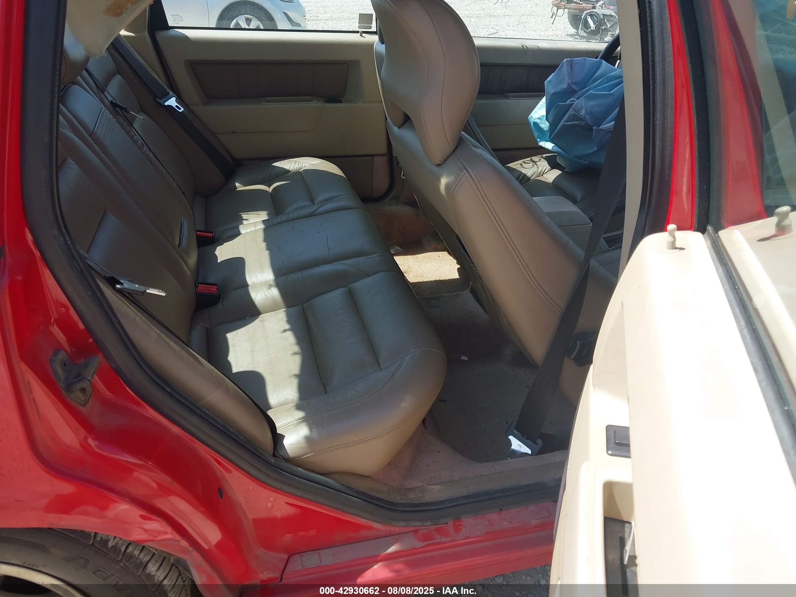 1994 Volvo 850   Red vin: YV1LS552XR1172181