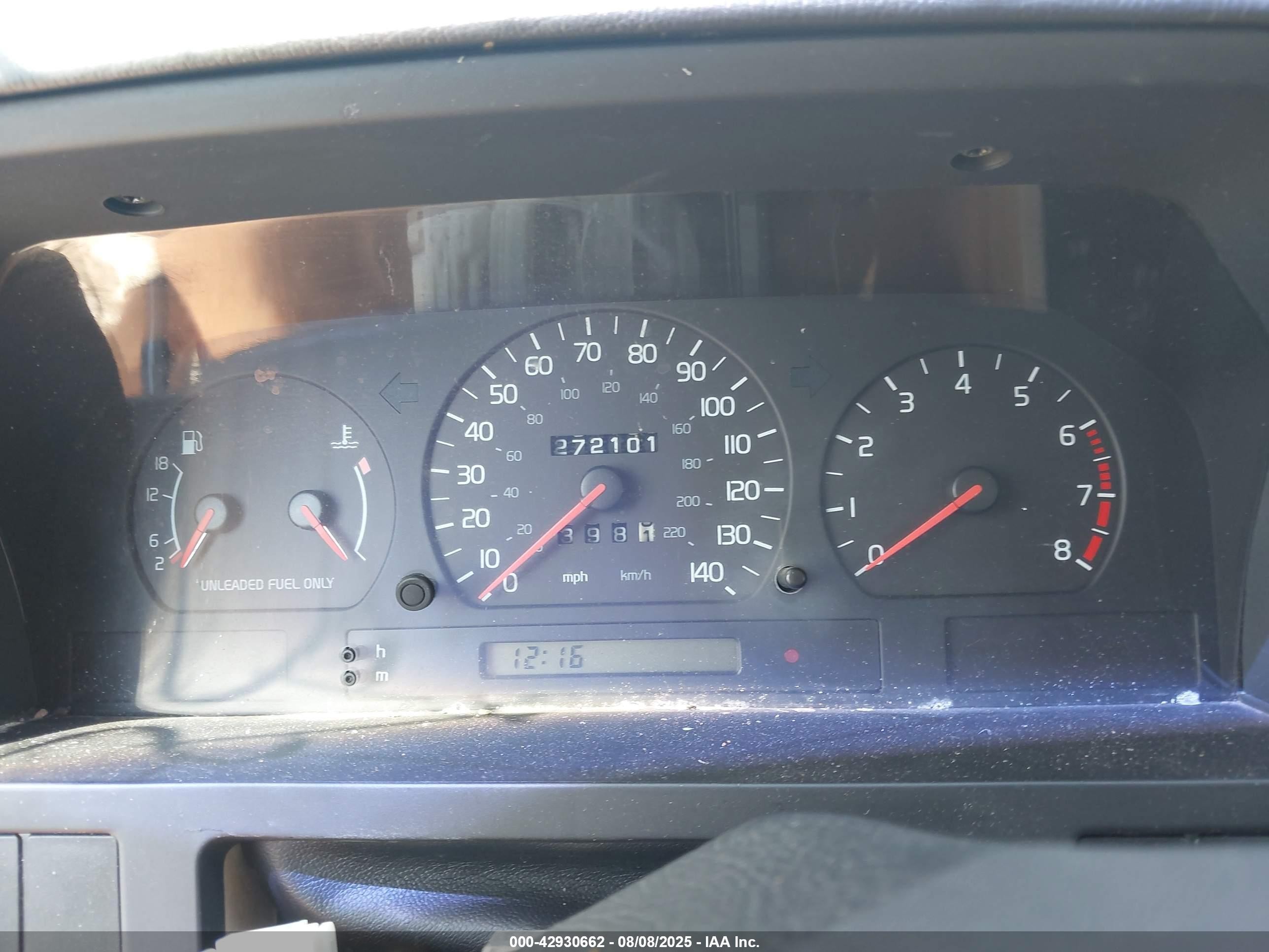 1994 Volvo 850   Red vin: YV1LS552XR1172181