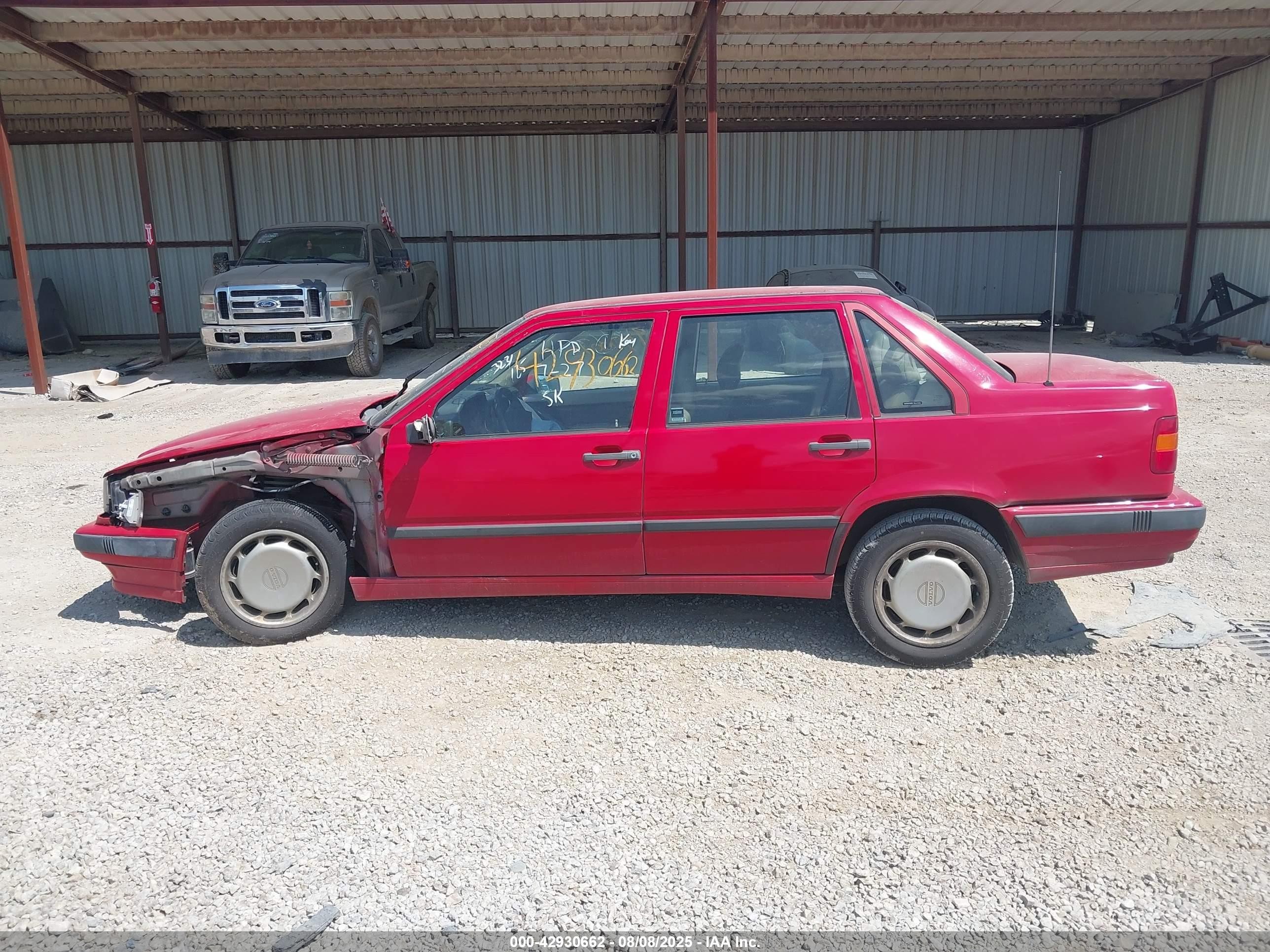 1994 Volvo 850   Red vin: YV1LS552XR1172181