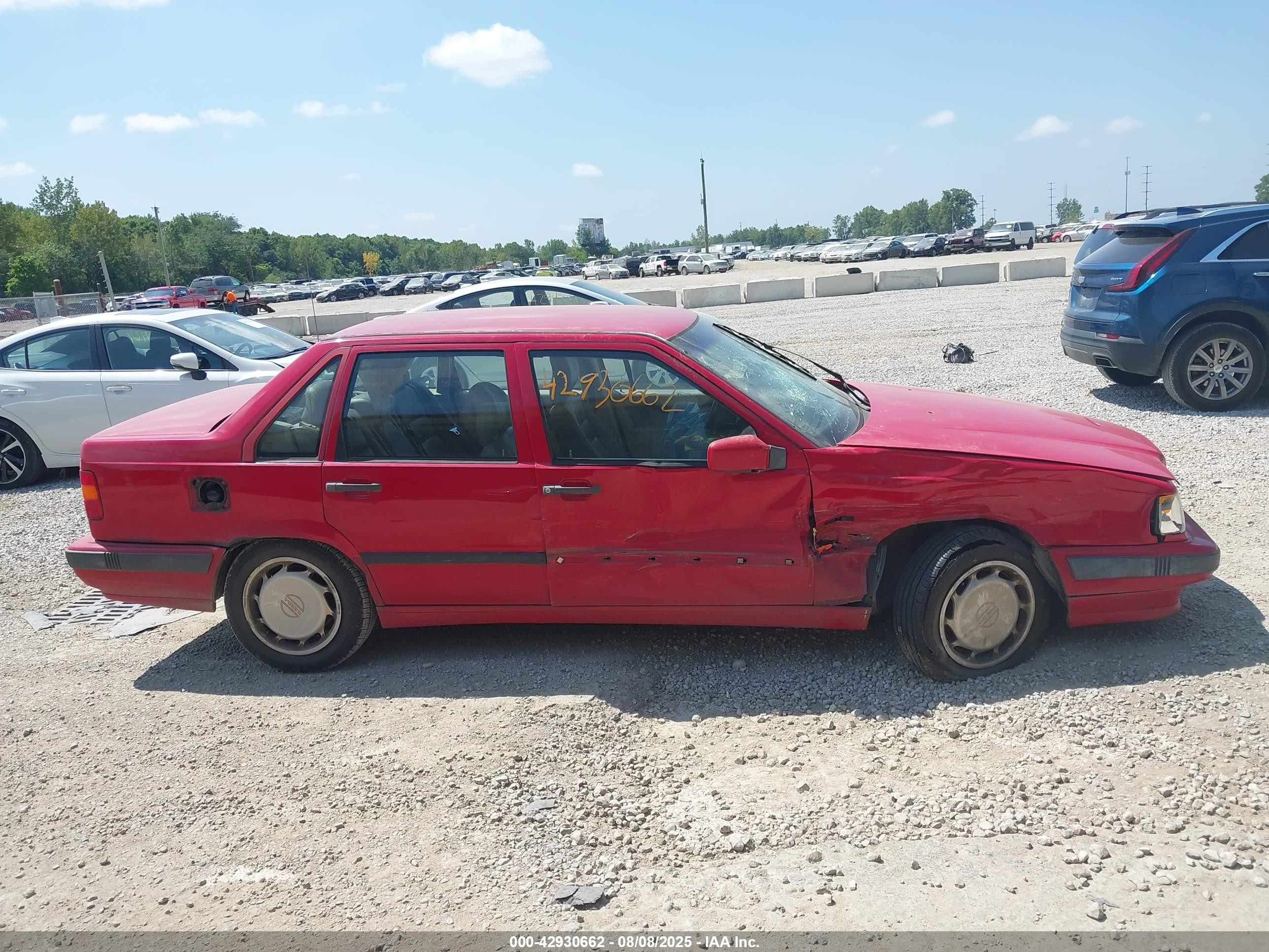 1994 Volvo 850   Red vin: YV1LS552XR1172181
