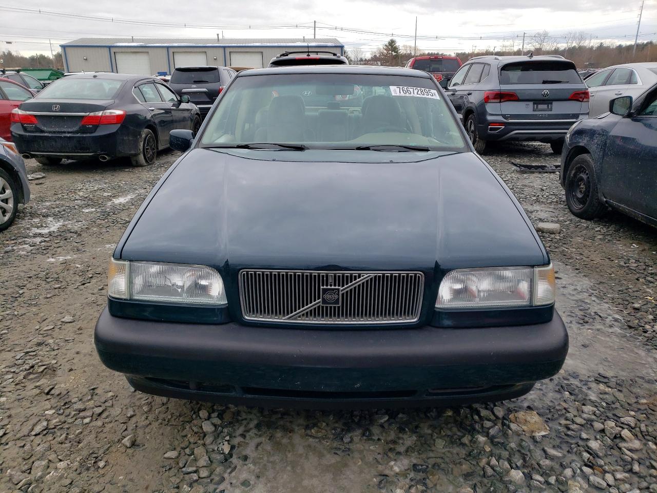 1995 Volvo 850 Base Green vin: YV1LS5533S2244587