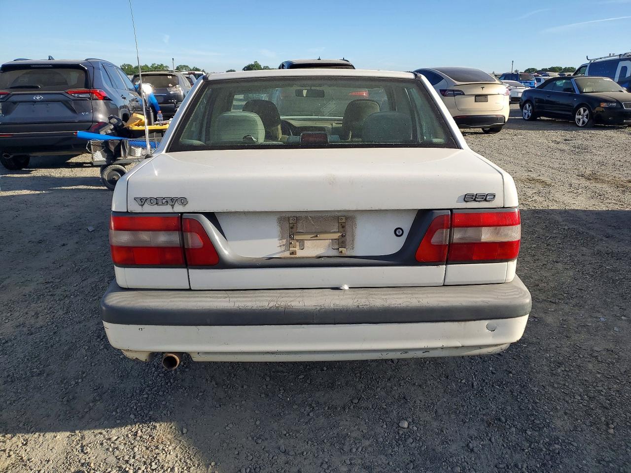 1997 Volvo 850 White vin: YV1LS5546V1400589