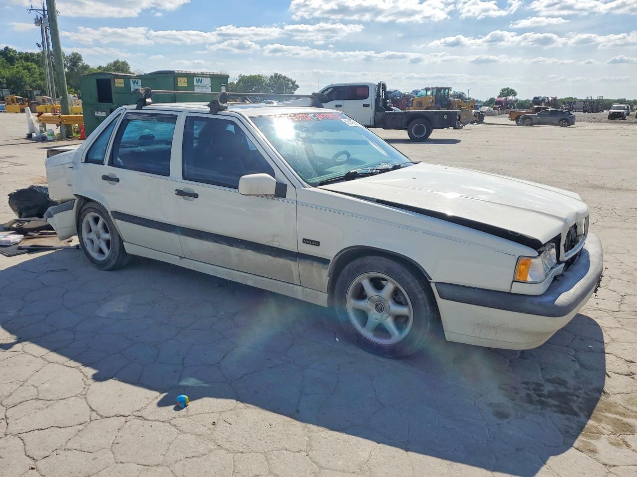 1996 Volvo 850 Base White vin: YV1LS5552T1301869