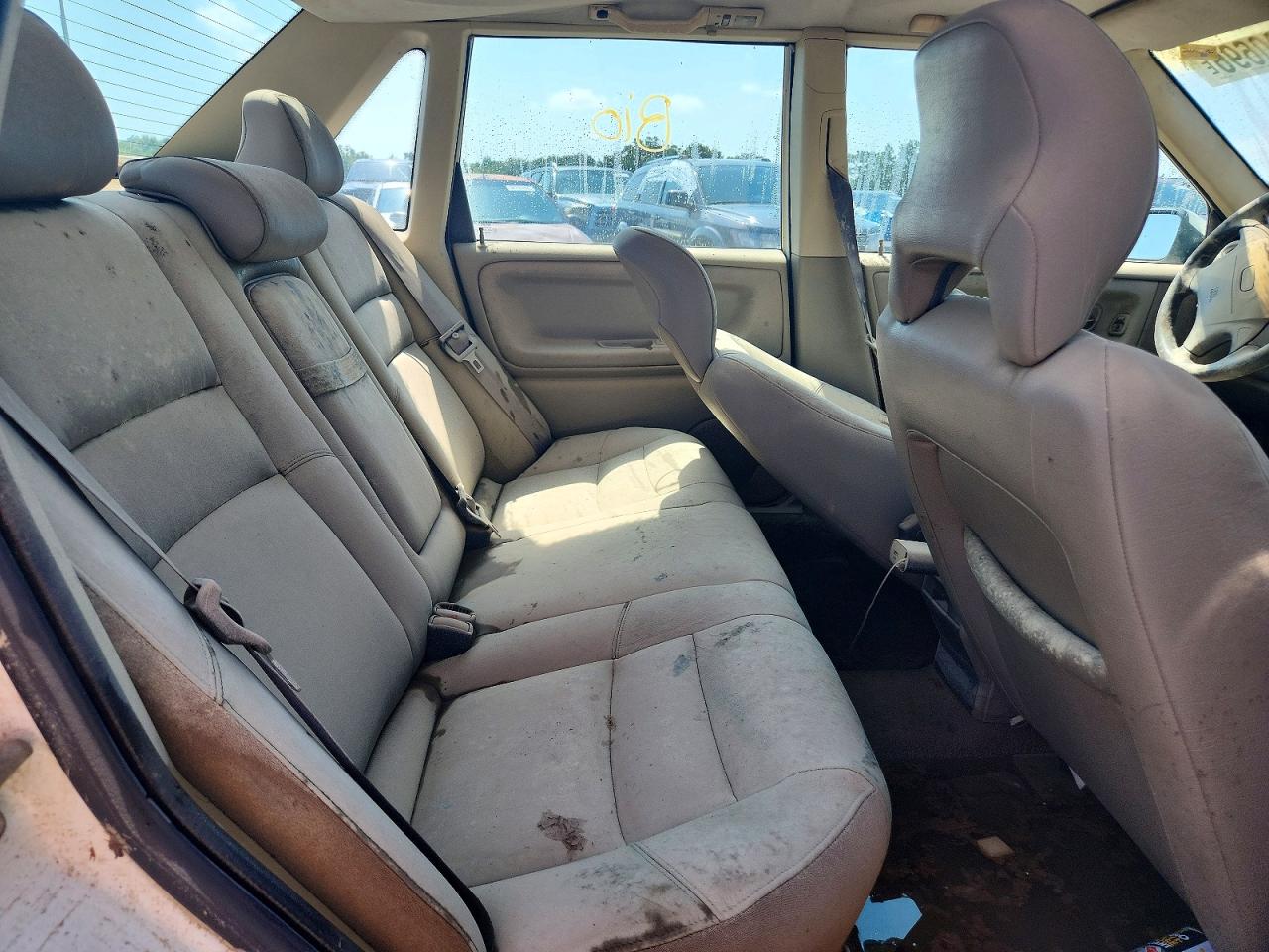 1998 Volvo S70 White vin: YV1LS5570W1502319